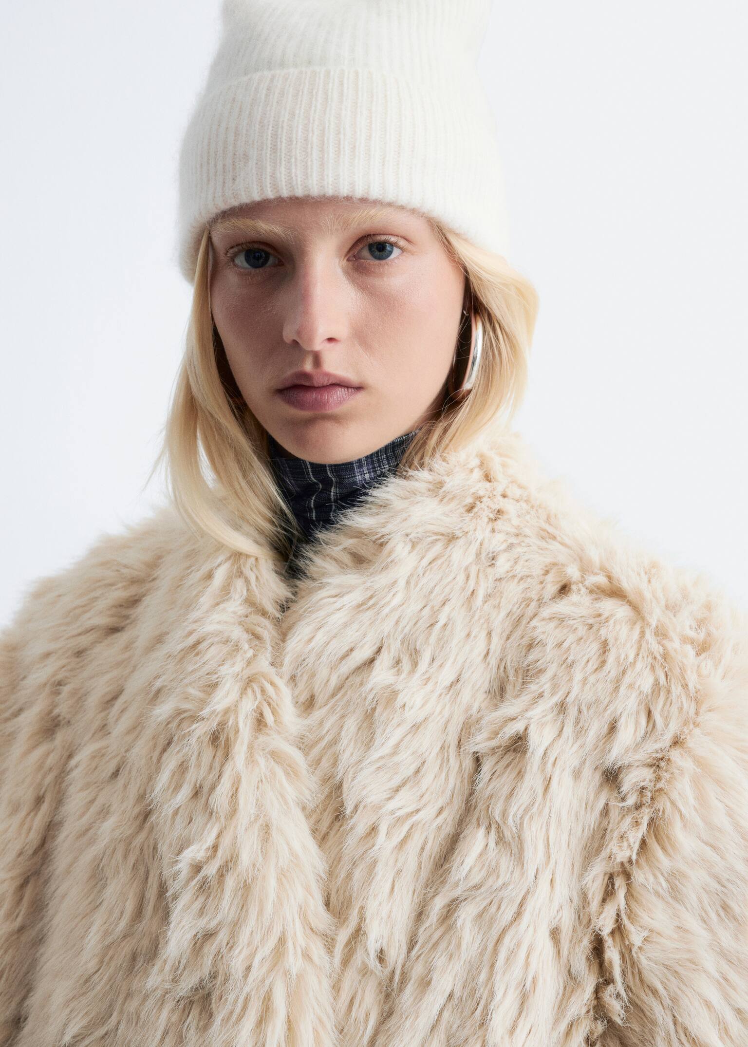 Beanie aus gebürstetem Kaschmir - Creme/Hellrosa