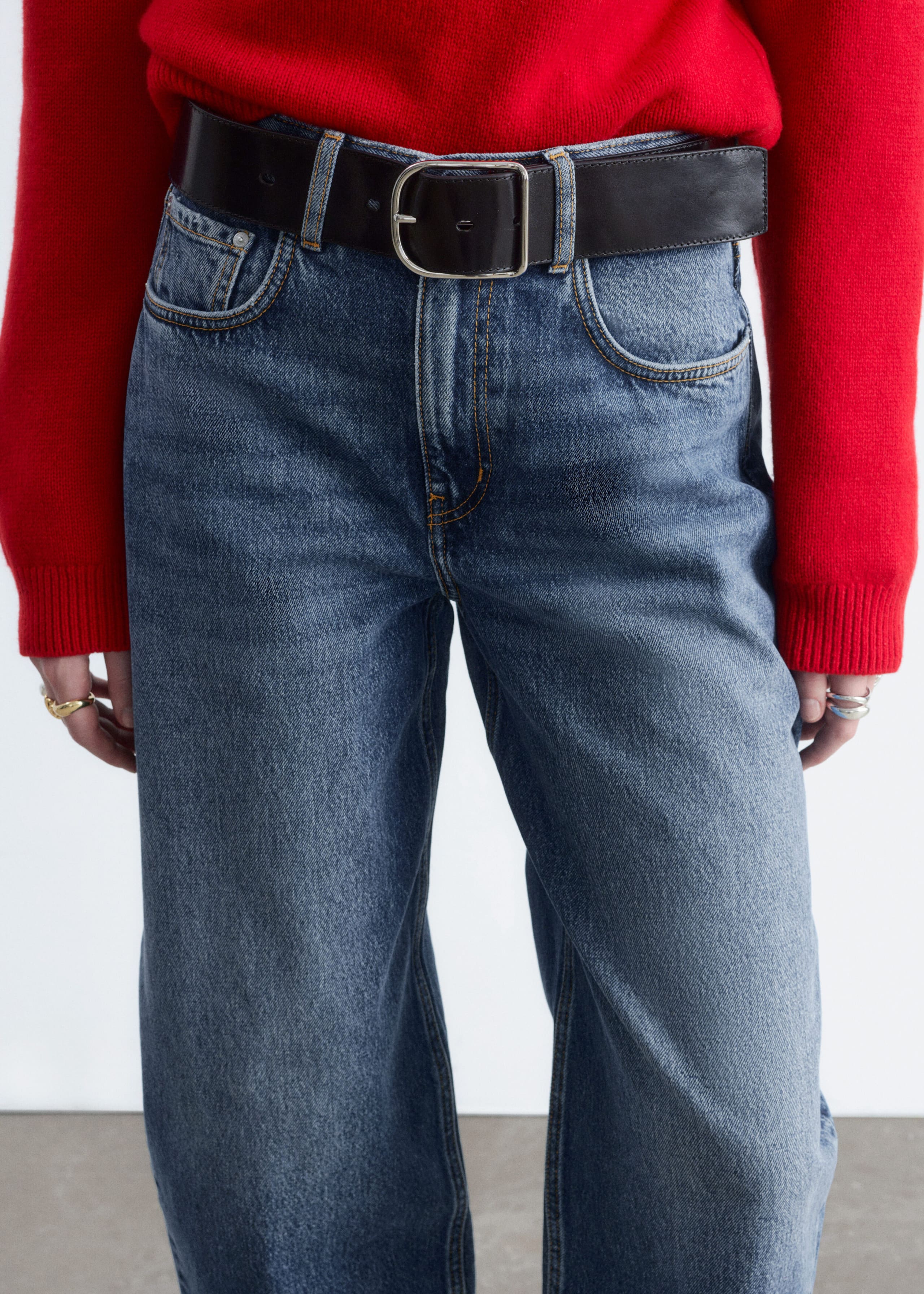 Barrel-Leg Ankle Jeans - Washed Blue - Lookbook
