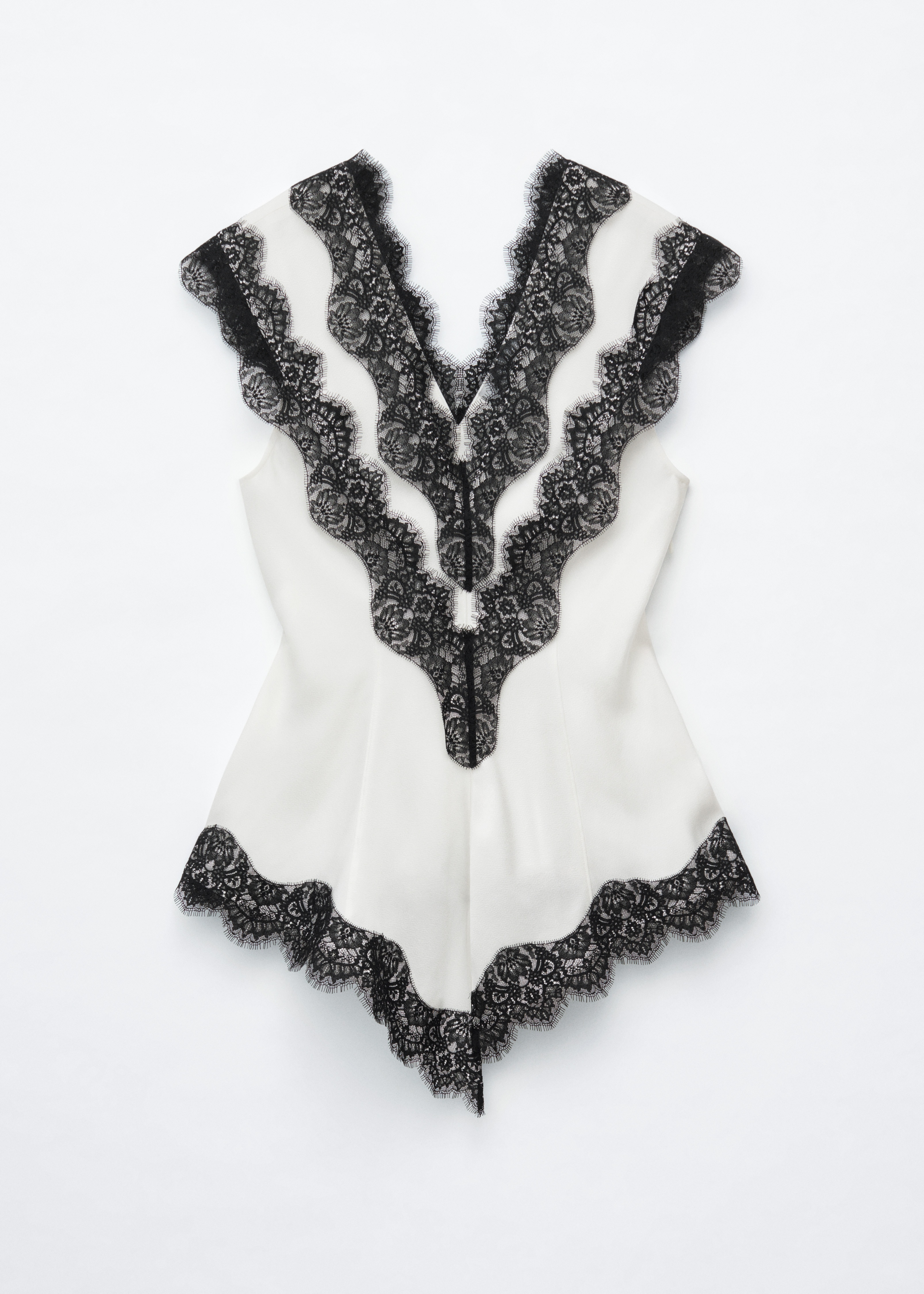 Lace-Trim V-Neck Top - לבן/שחור