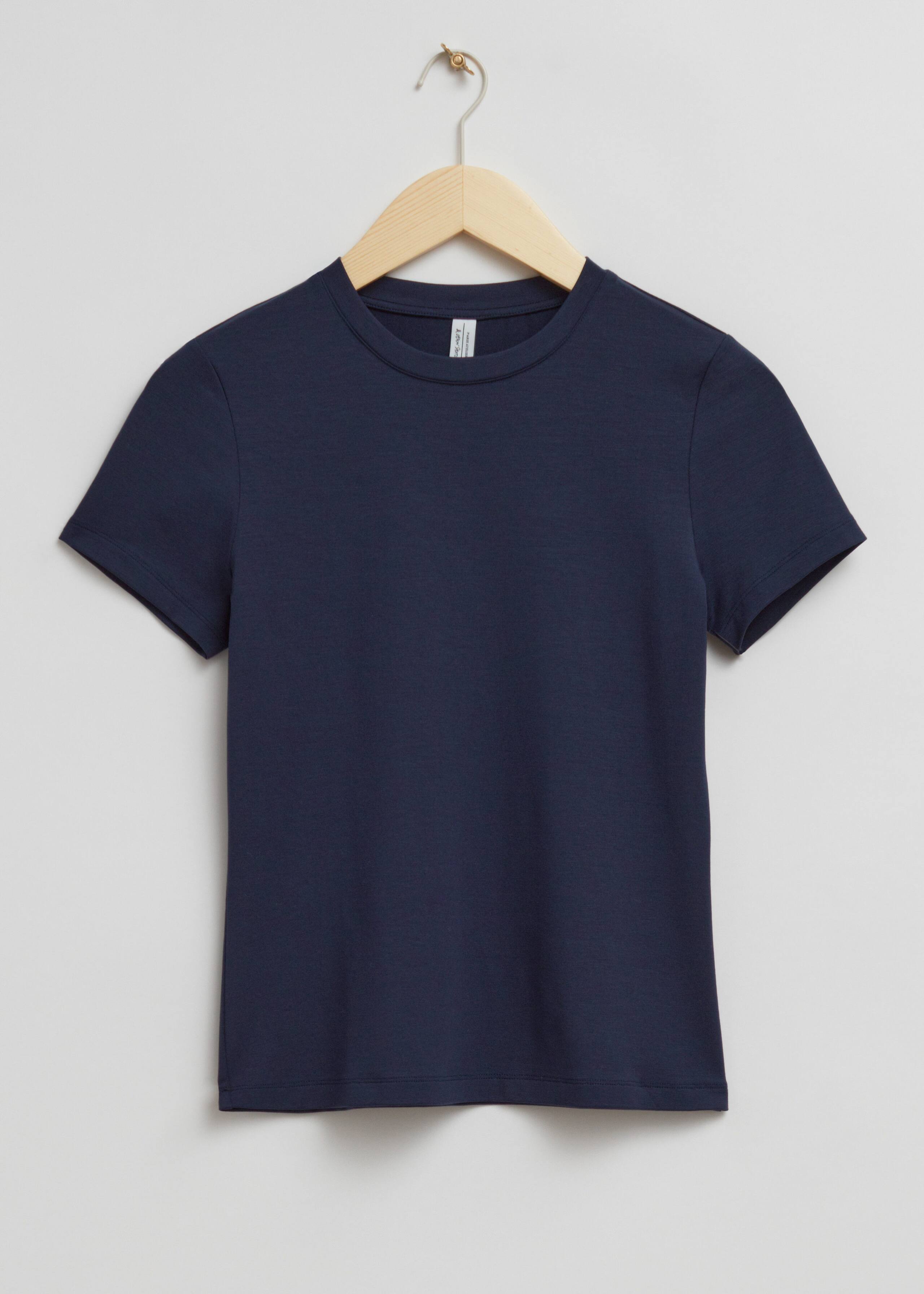 Fitted T-Shirt - White - Natura morta