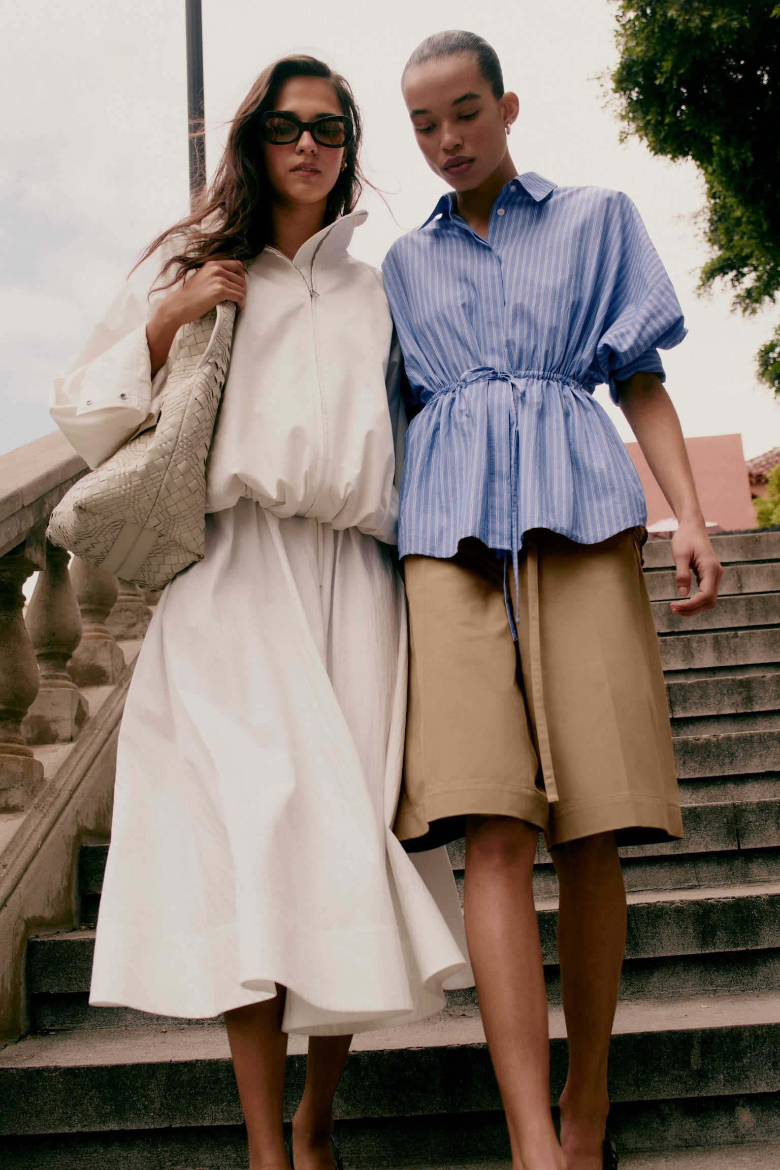 Skjorta i bomullspoplin med dragsko-Blå/randig - 10