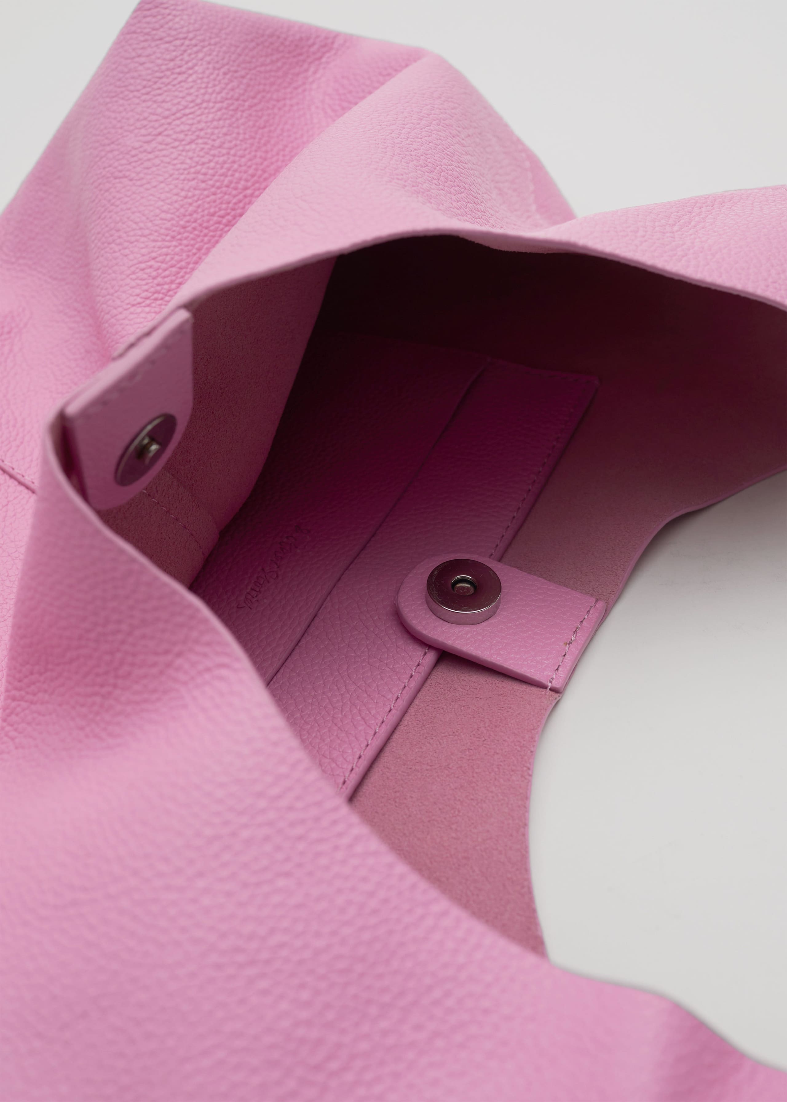 Borsa tote classica in pelle - {{variantName}} - Descrizione dettagliata