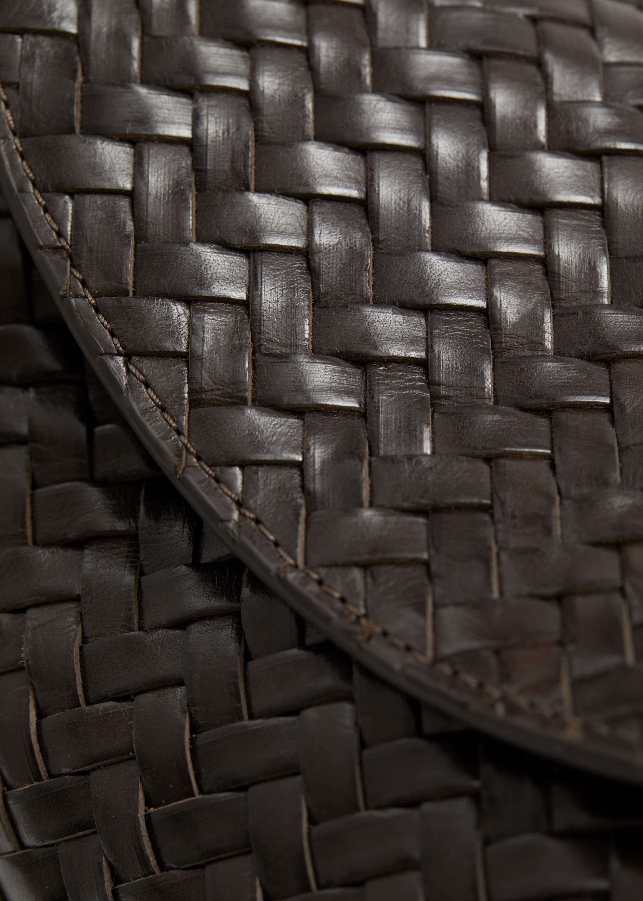 View larger image: Large Braided Shoulder Bag - Mahogany - Ladies | H&M GB 3