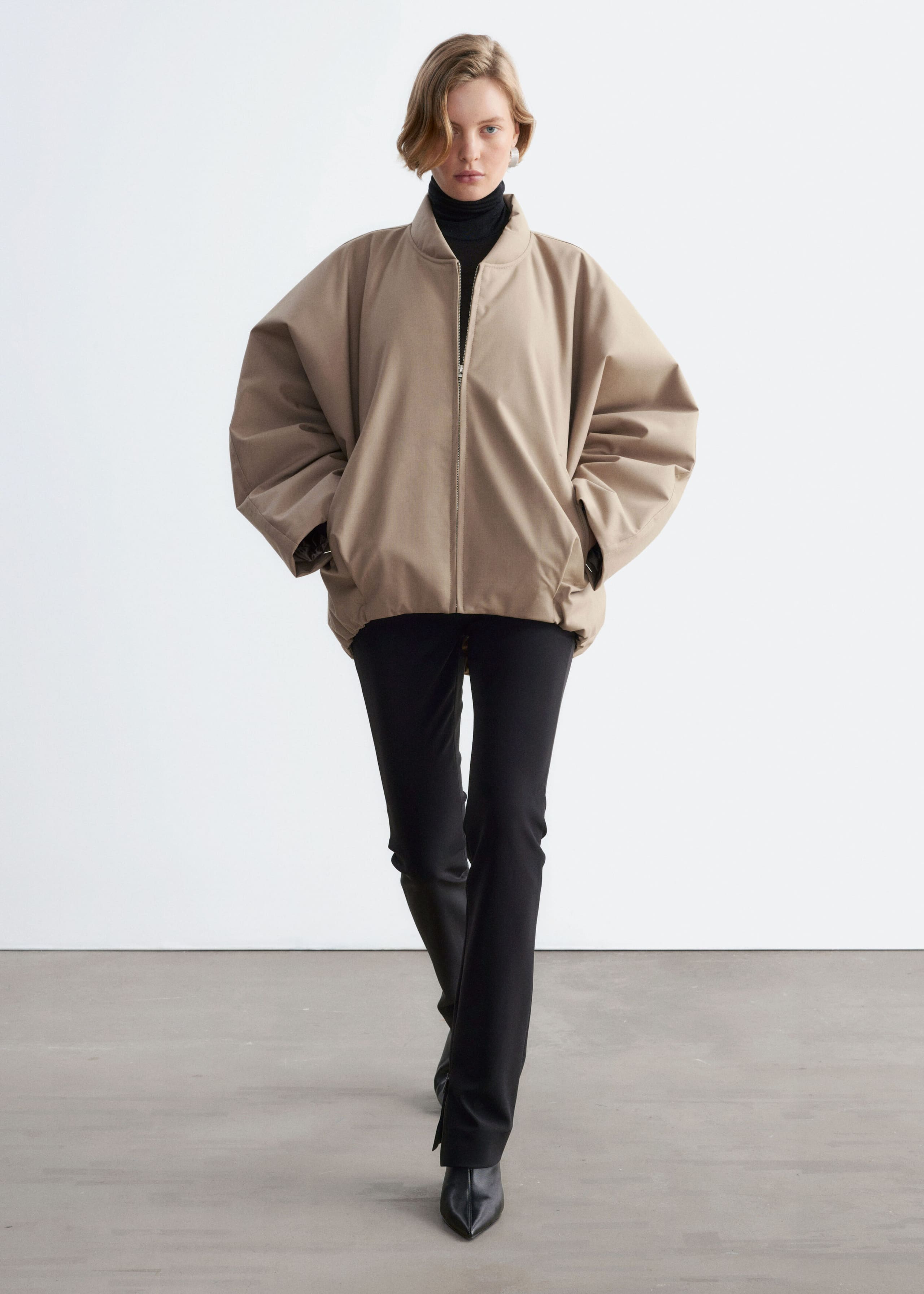 Oversized wollen bomberjack - Beige - Lookbook
