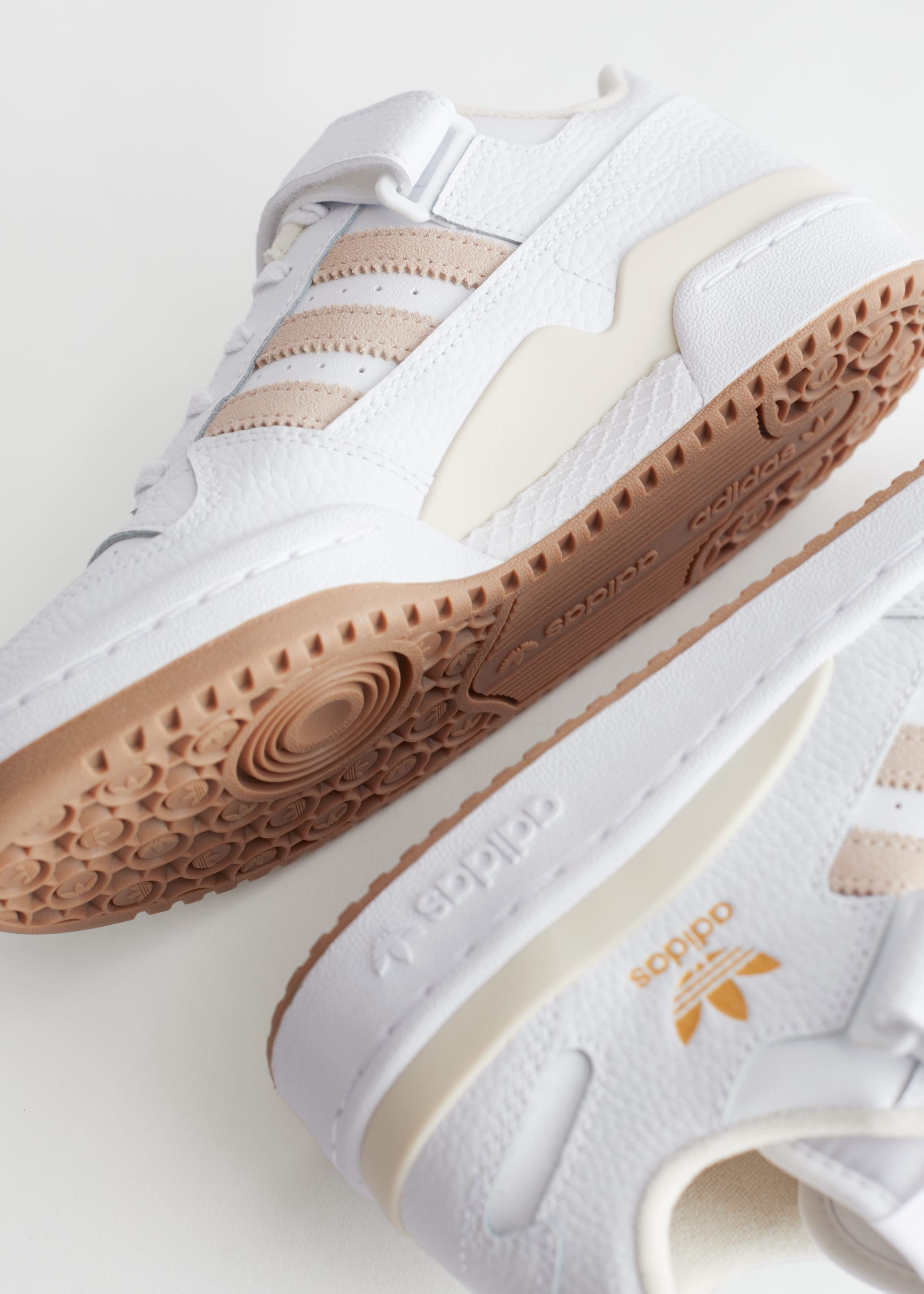 Adidas Forum basses - {{variantName}} - Descriptive Detail