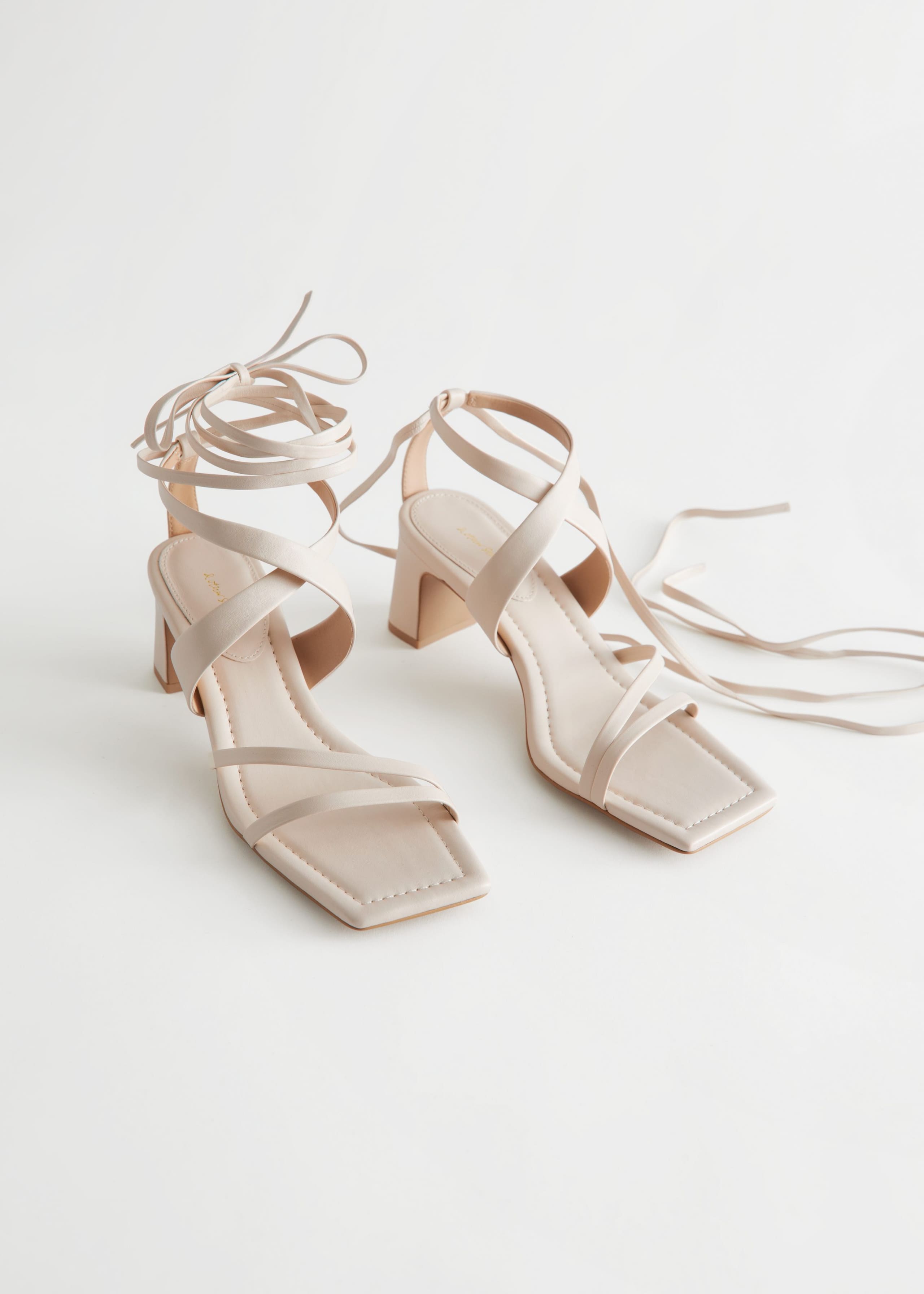 Block Heel Strappy Leather Sandals - Beige - Bodegón
