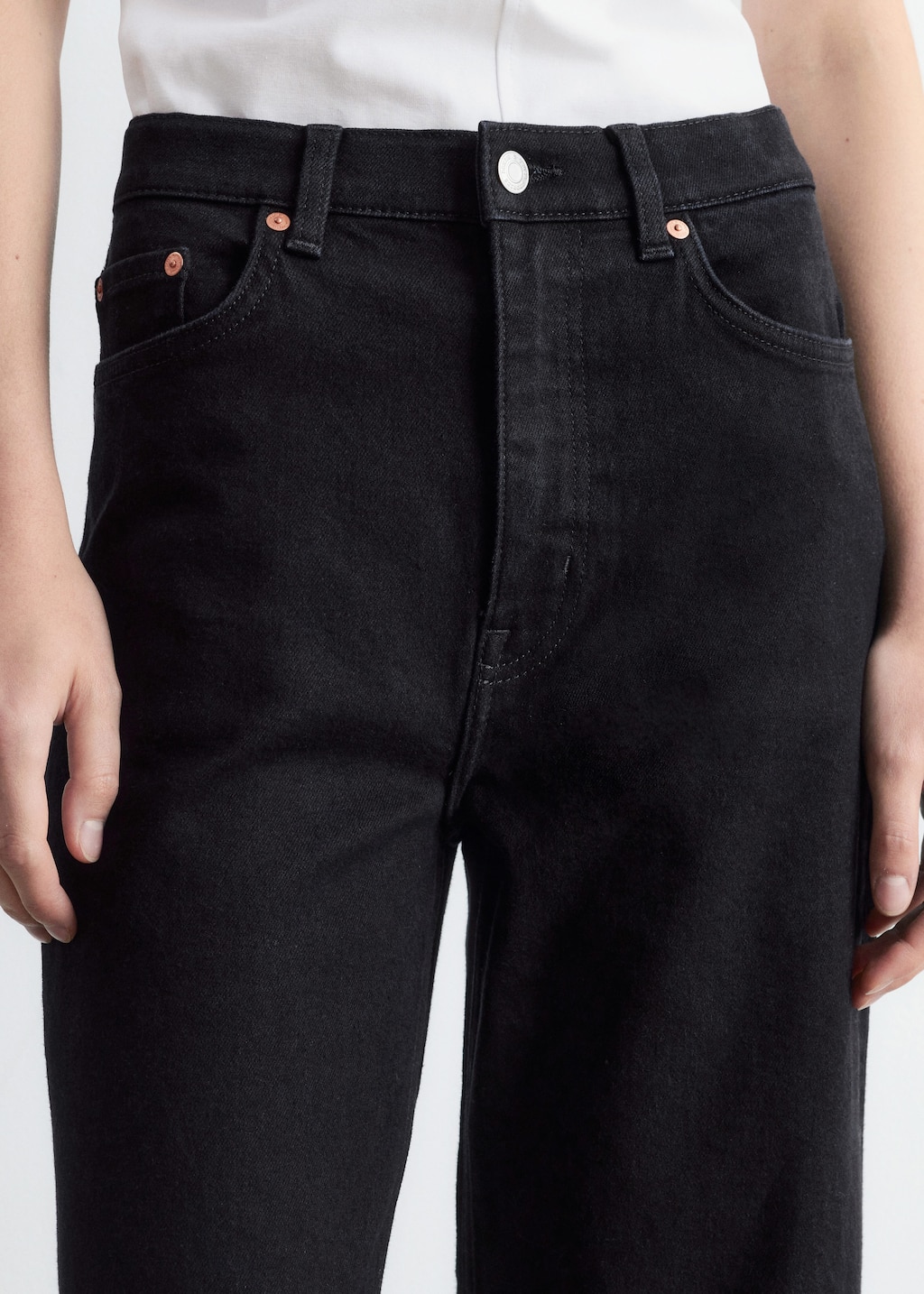 Image of Cropped Wide-Leg Jeans