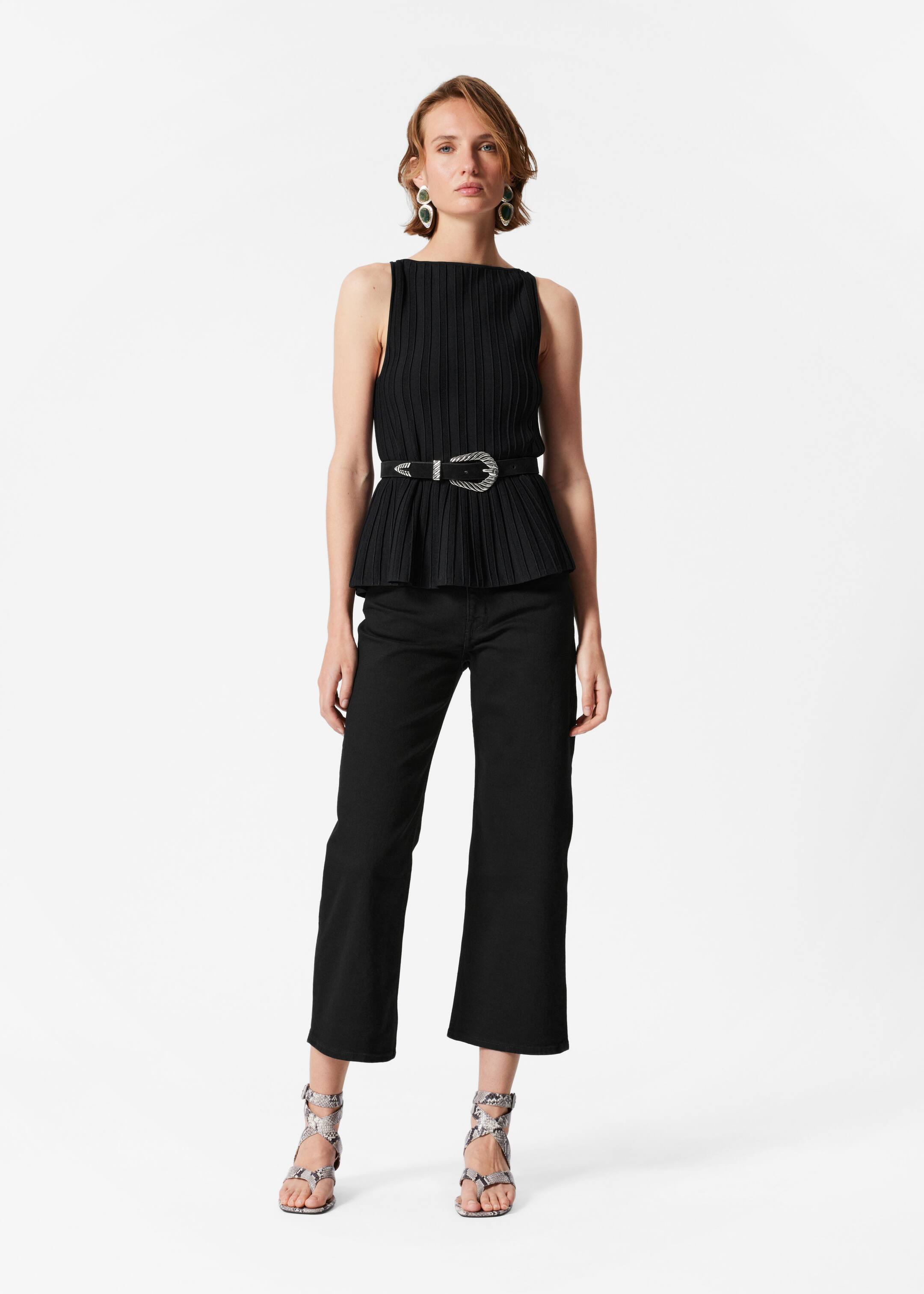 Größeres Bild anzeigen: Rippstrickoberteil mit Schößchen - Schwarz - Ladies | H&M AT 3