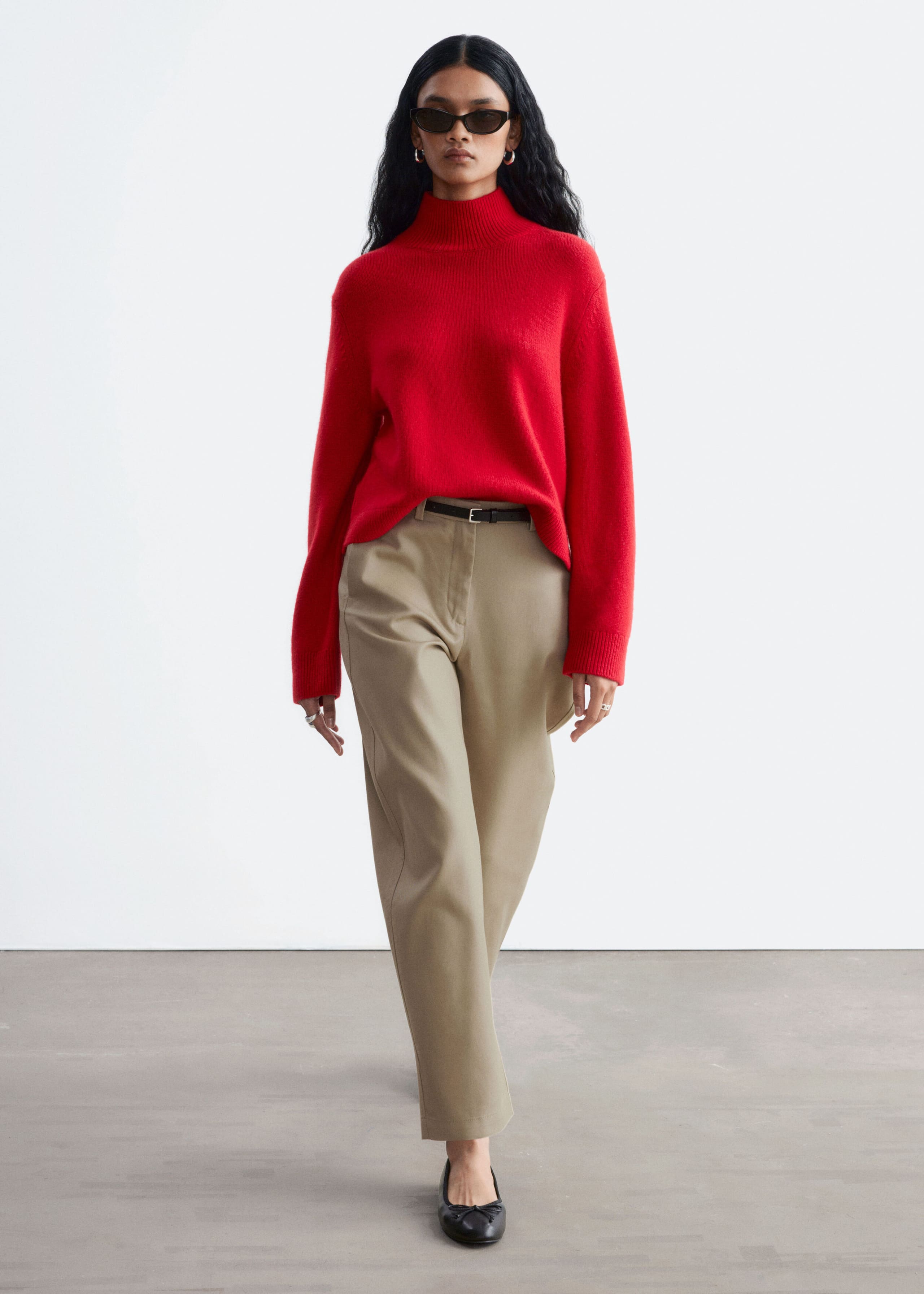 Cotton Twill Barrel Leg Trousers - Beige - Lookbook