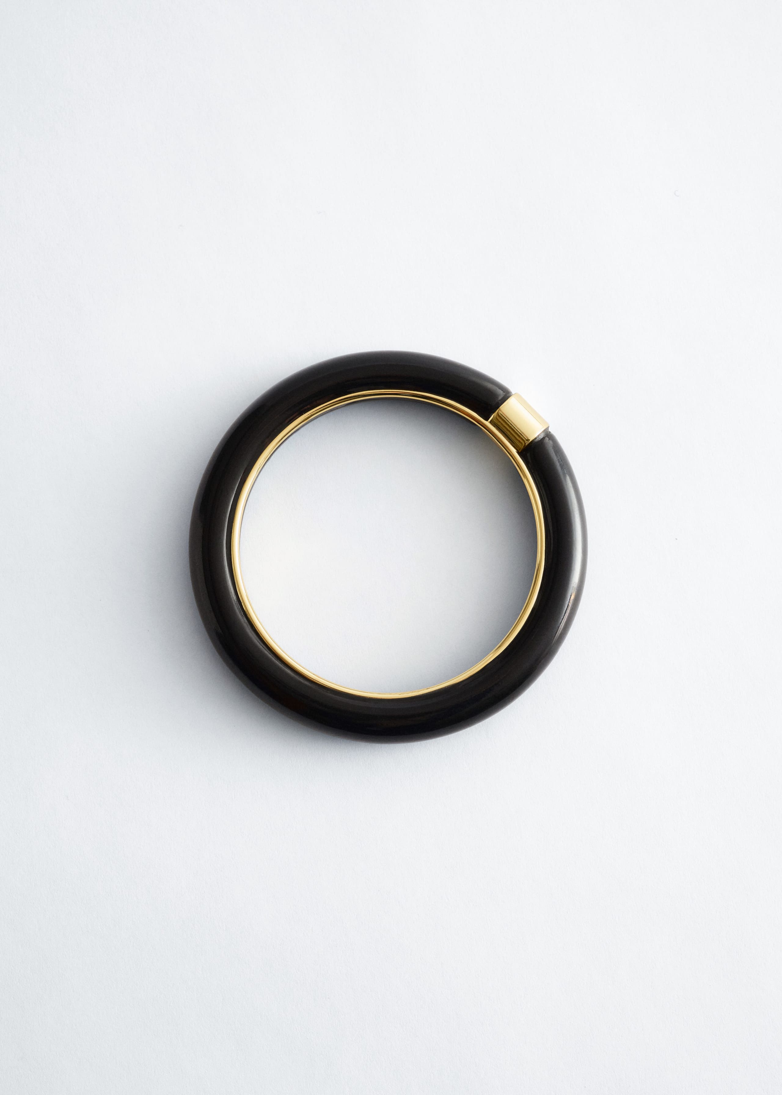 Image of Contrast Metal Resin Bangle