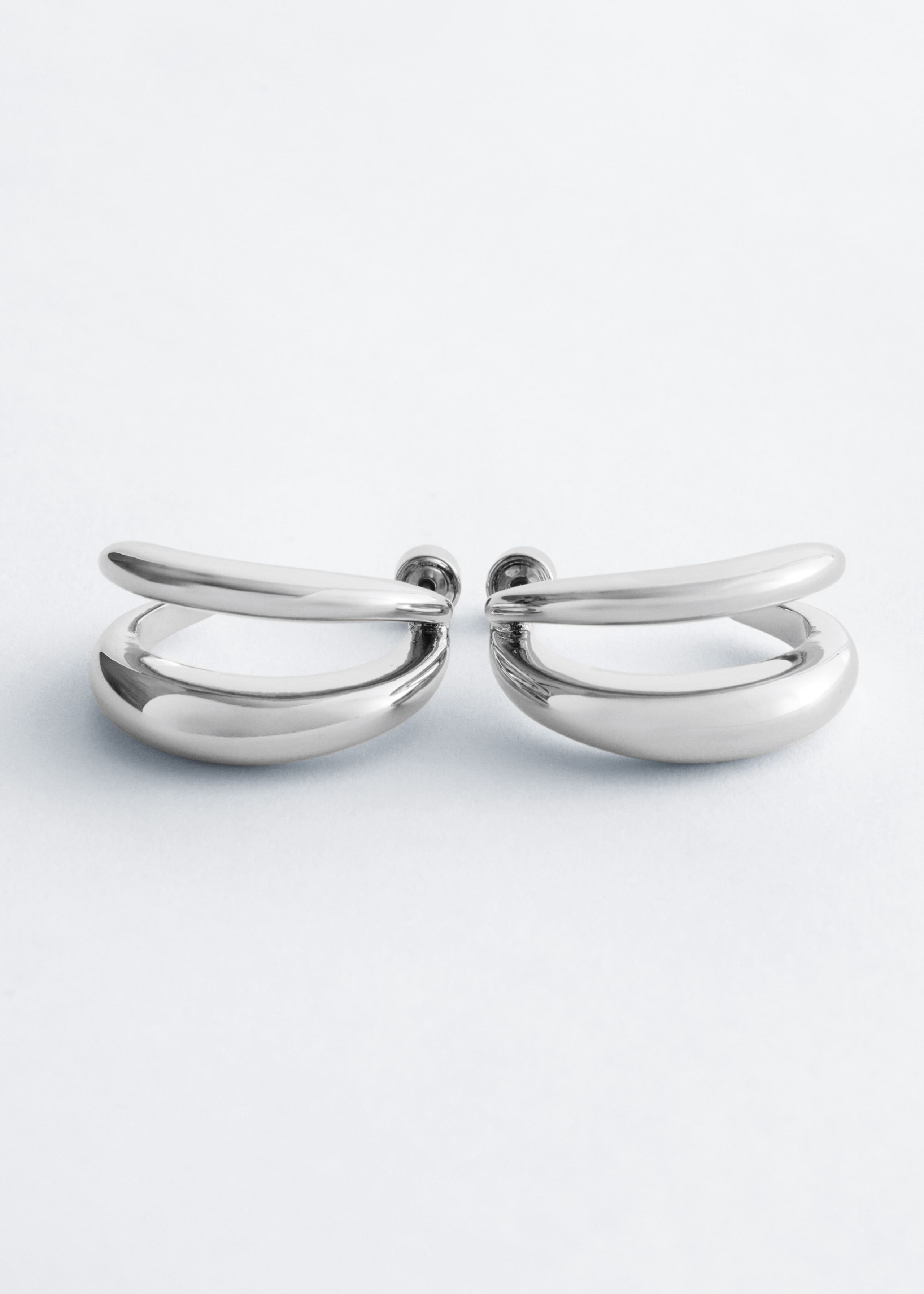 Double Hoop Earrings - {{variantName}} - Descriptive Detail