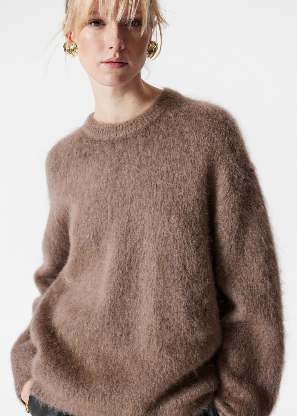 Pullover aus Mohair-Mix - Graubraun - Lookbook