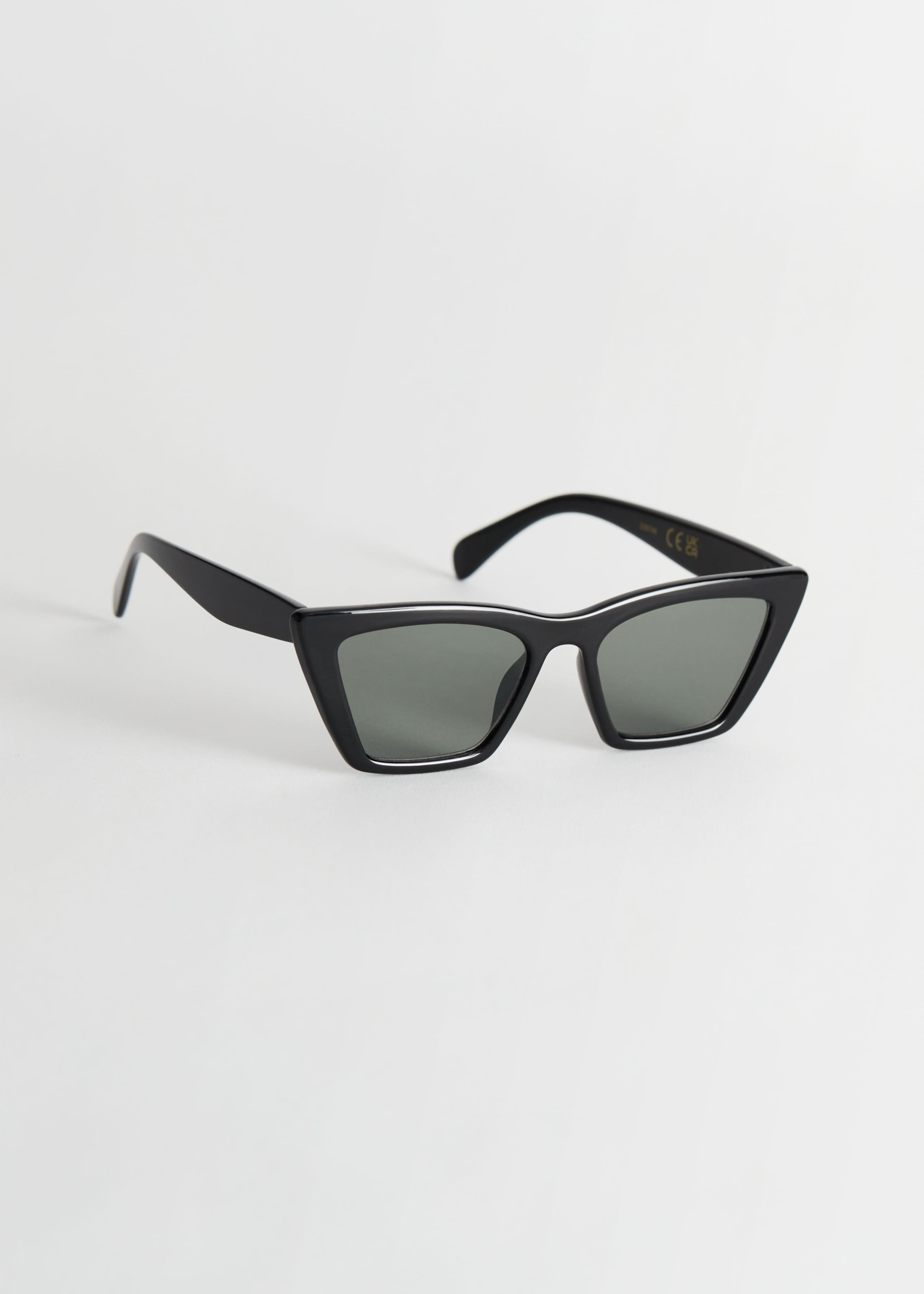 AngularCatEyeSunglasses - Bottle Green - Natura morta