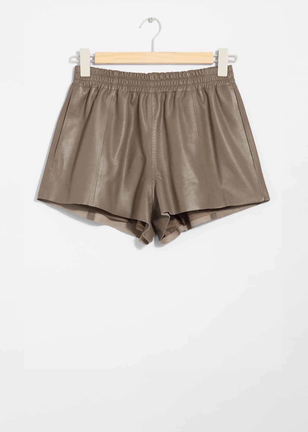 Ledershorts - Graubraun - Stillleben