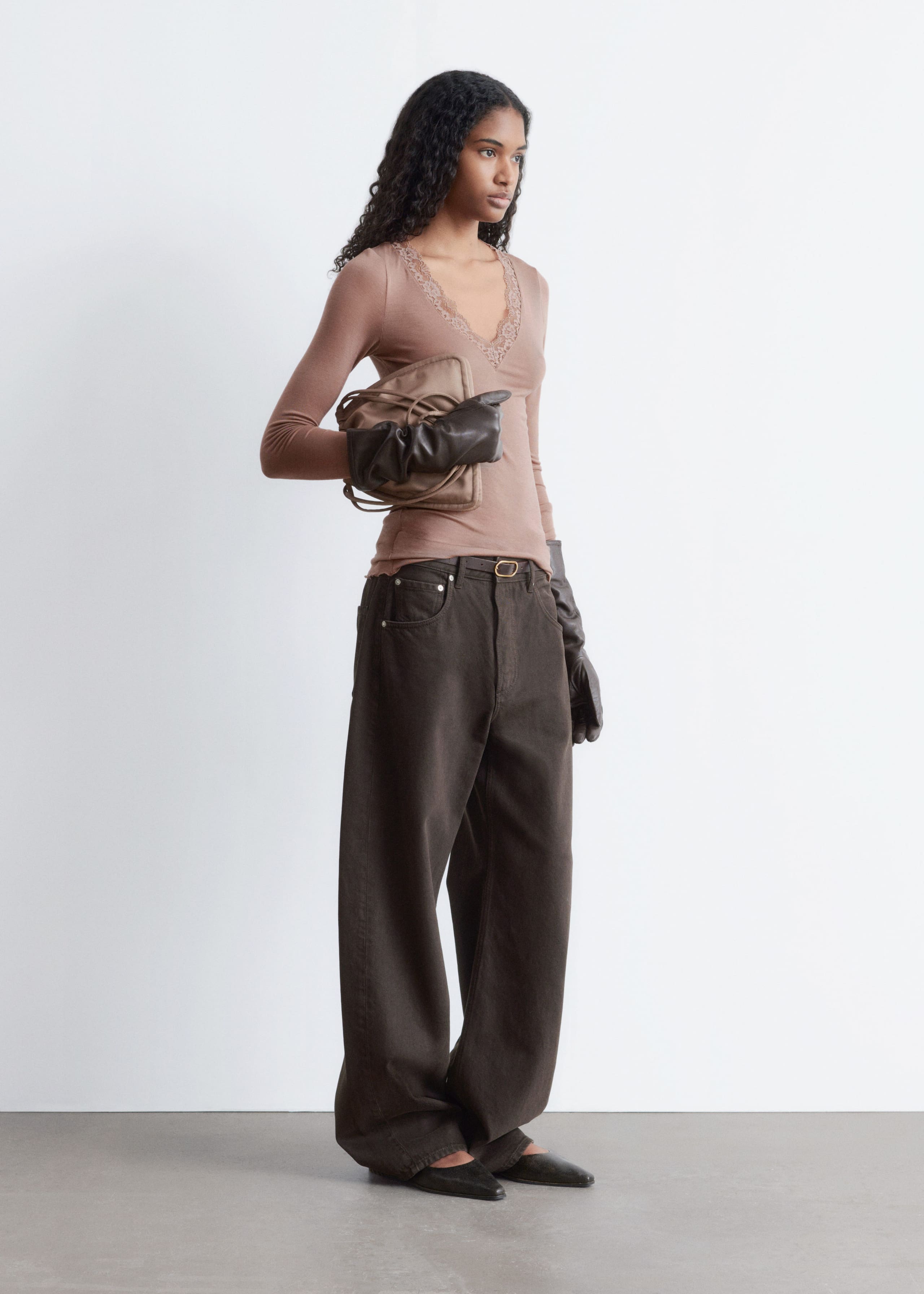 Image of Oberteil mit V-Ausschnitt und Spitzenbesatz