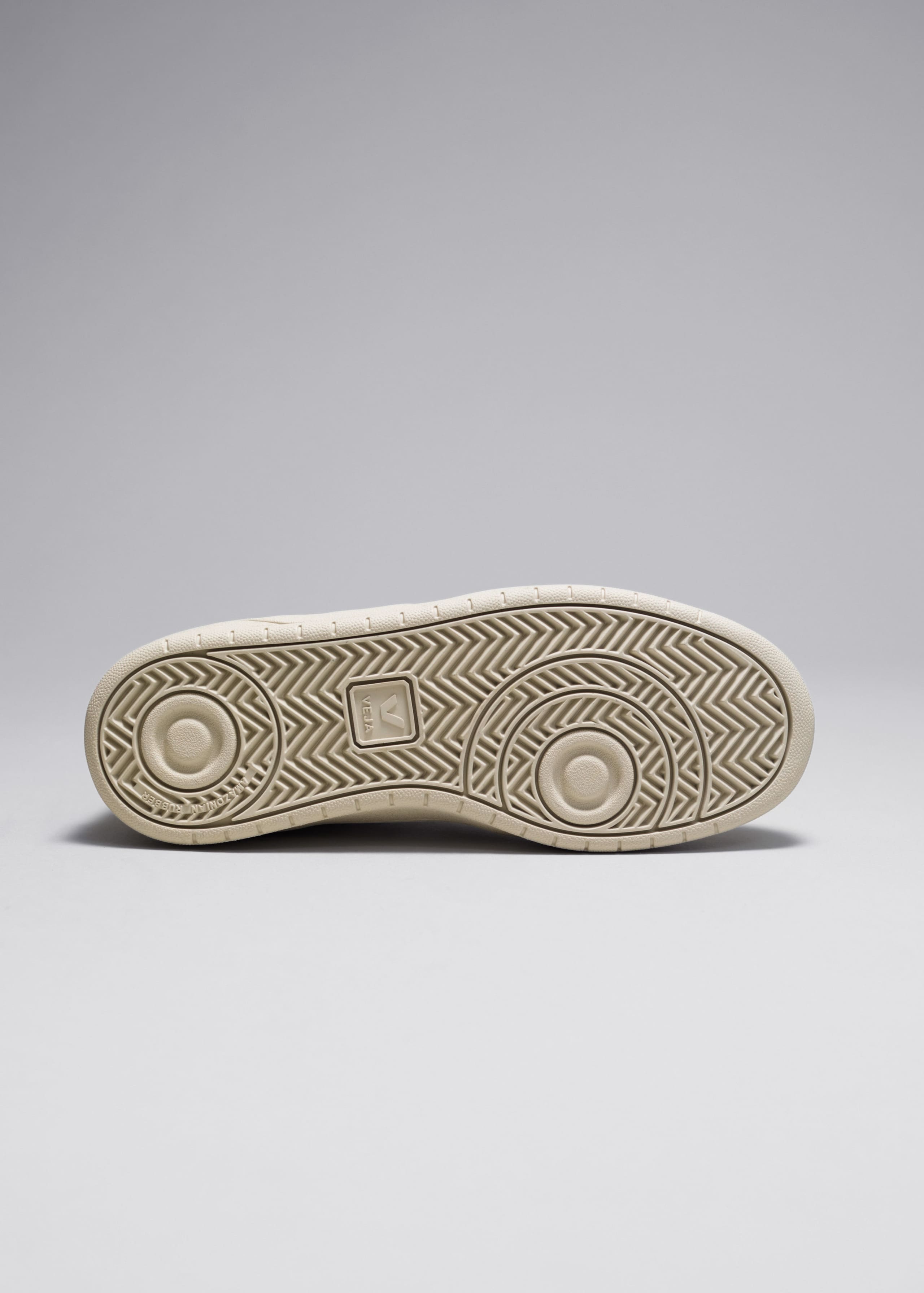 Image of Veja V-10 Sneaker
