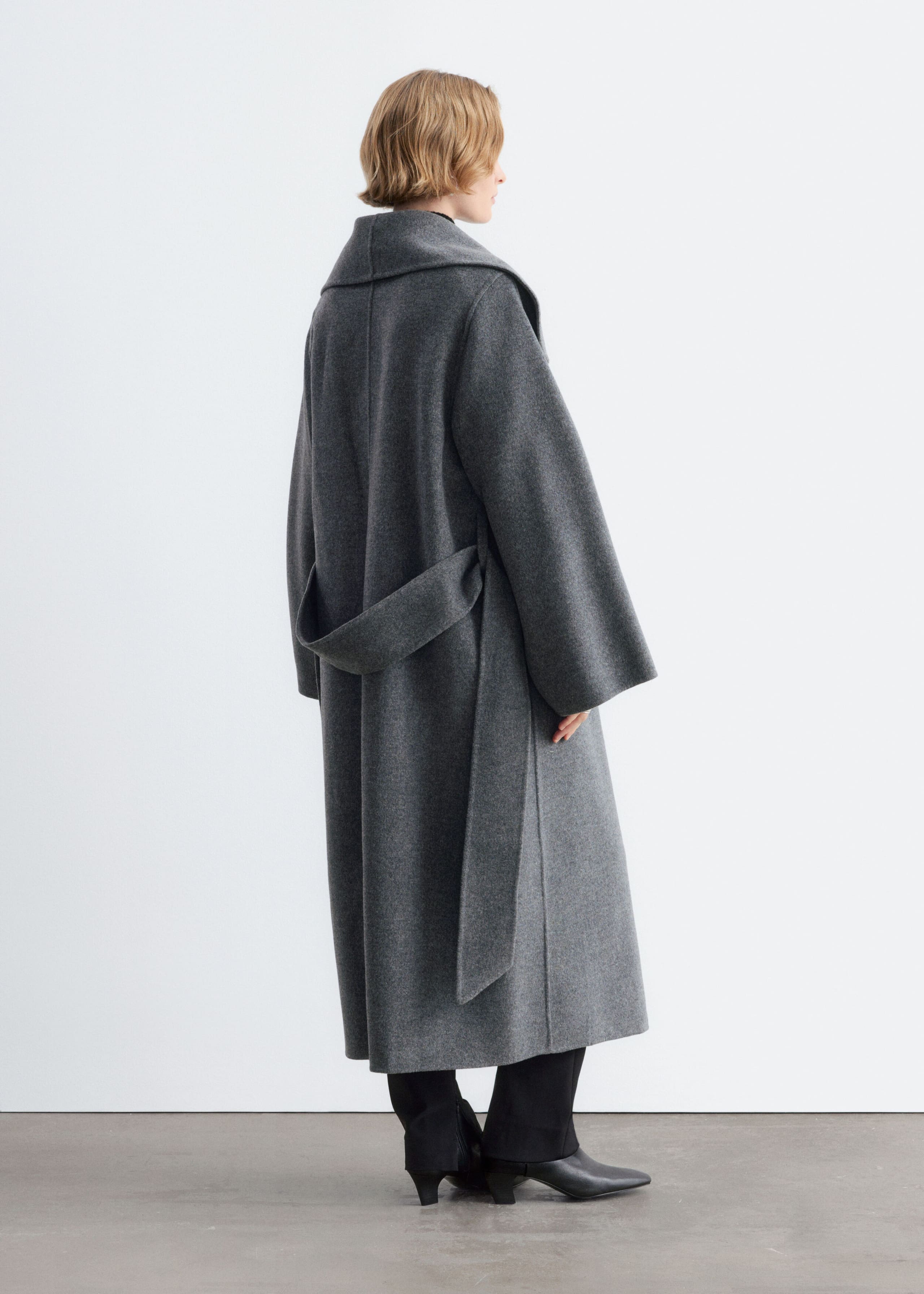 Wollen maxi-jas met sjaalkraag - Donkergrijs - Lookbook