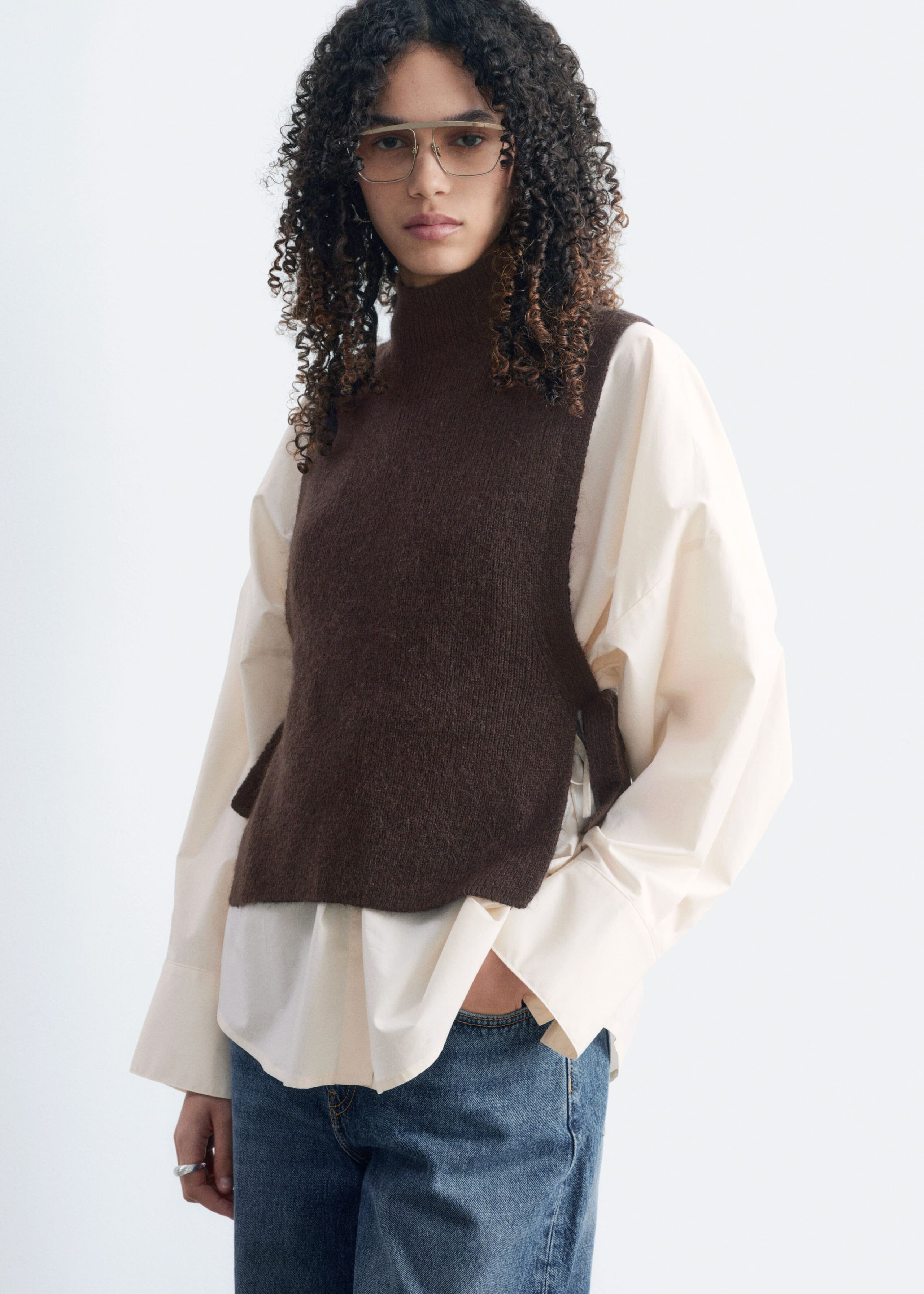 Pullunder aus Wolle mit Kragen - Dunkelbraun - Lookbook