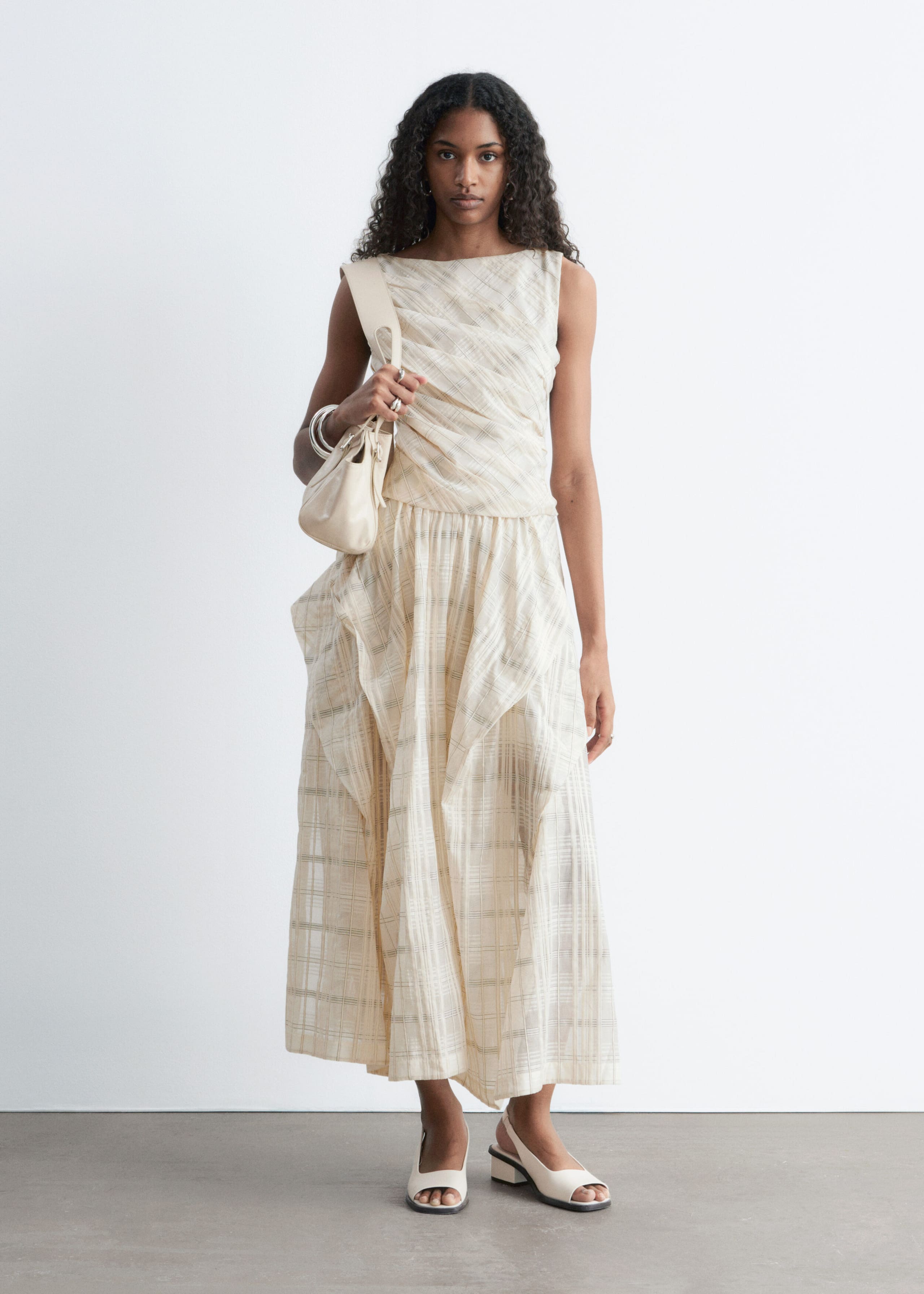 Image of Rynkad midikjol i bomull