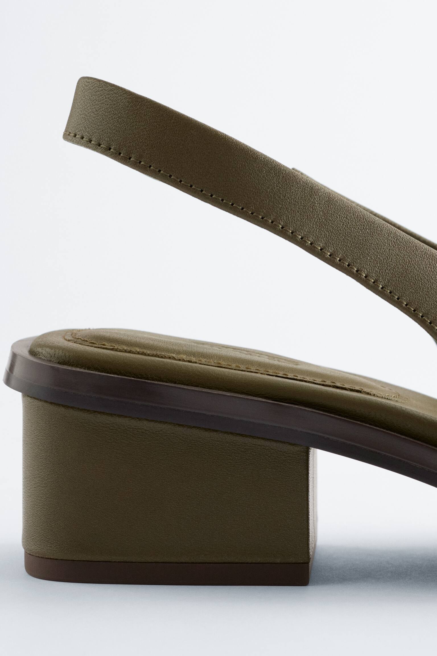 Sandali slingback in nappa - Verde scuro/Nero/Bianco sporco - 2