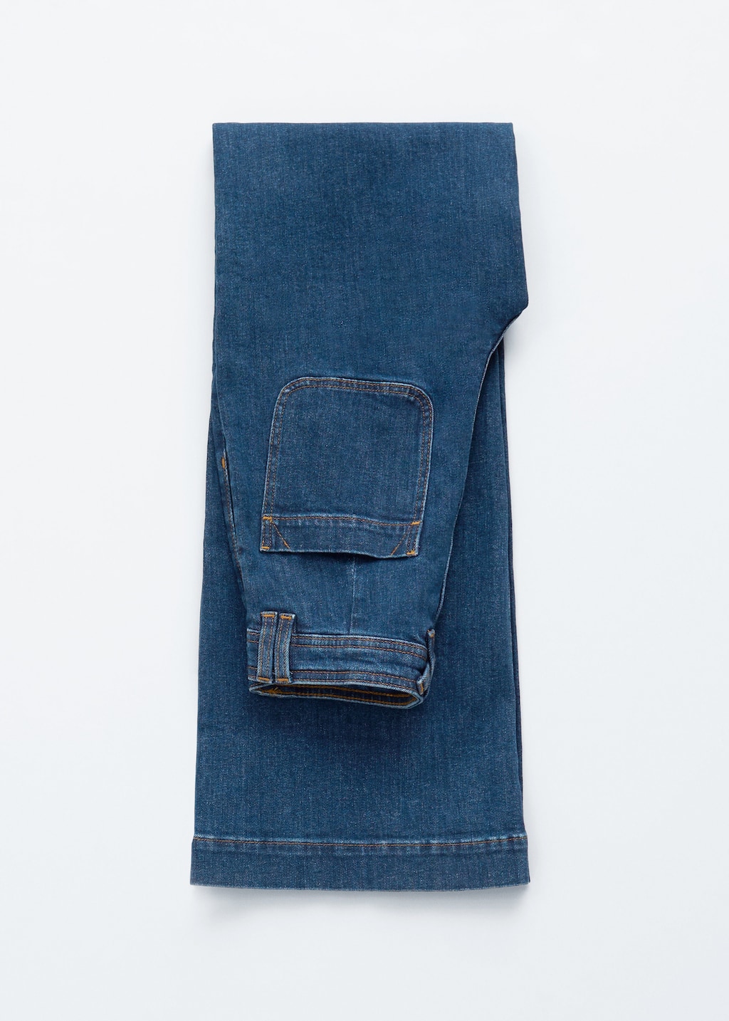 Image of Ausgestellte Jeans mit hohem Bund