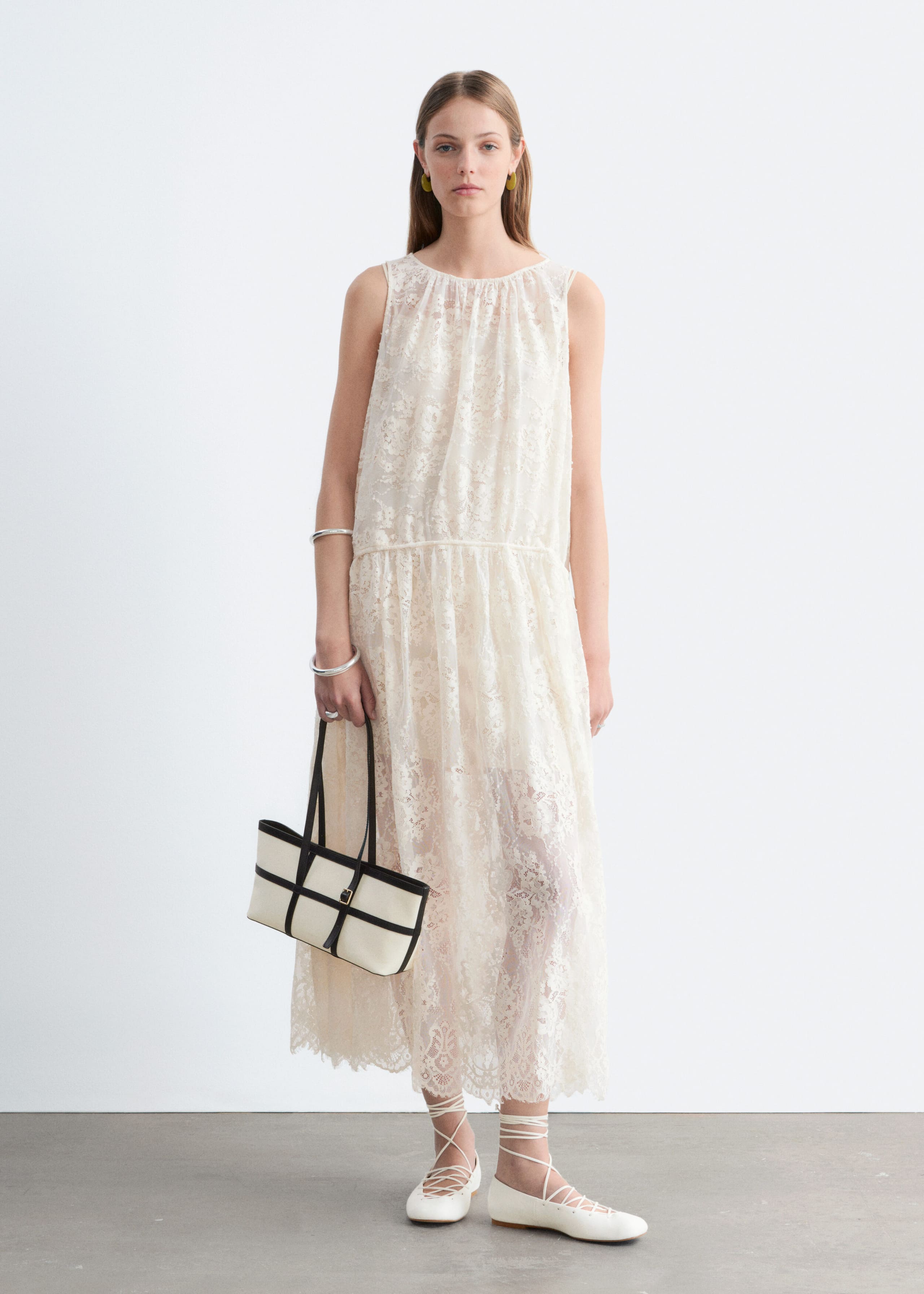 Image of Maxivestido de encaje