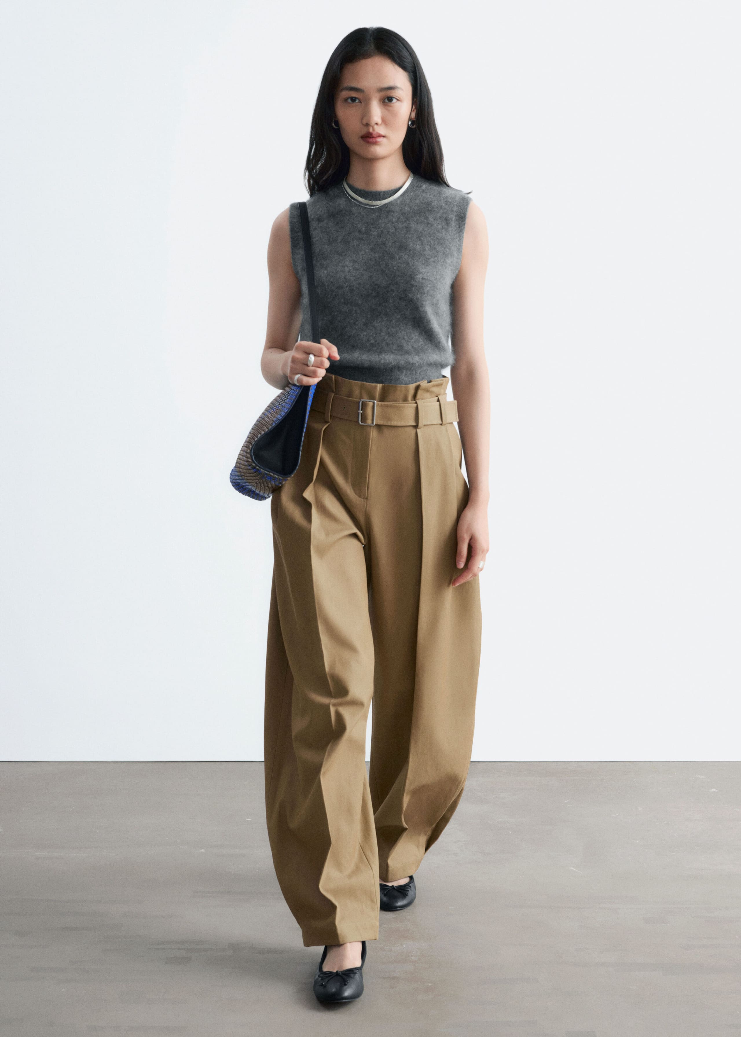 Paperbag Pleat Trousers - Beige - Lookbook
