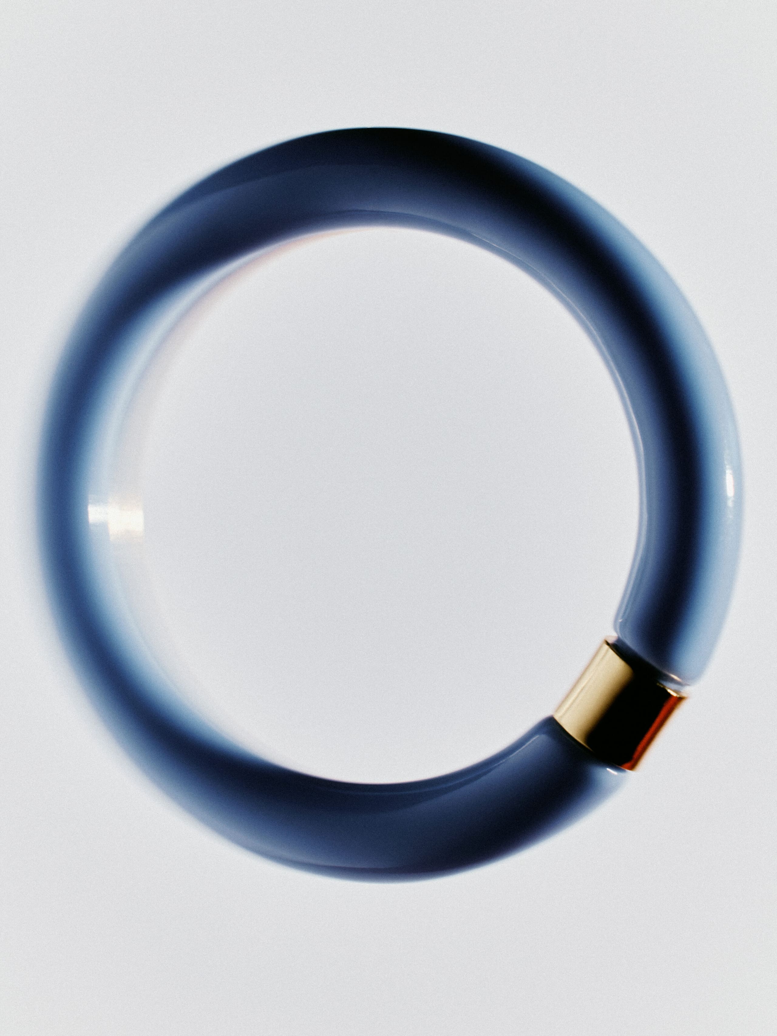 Image of Contrast Metal Resin Bangle