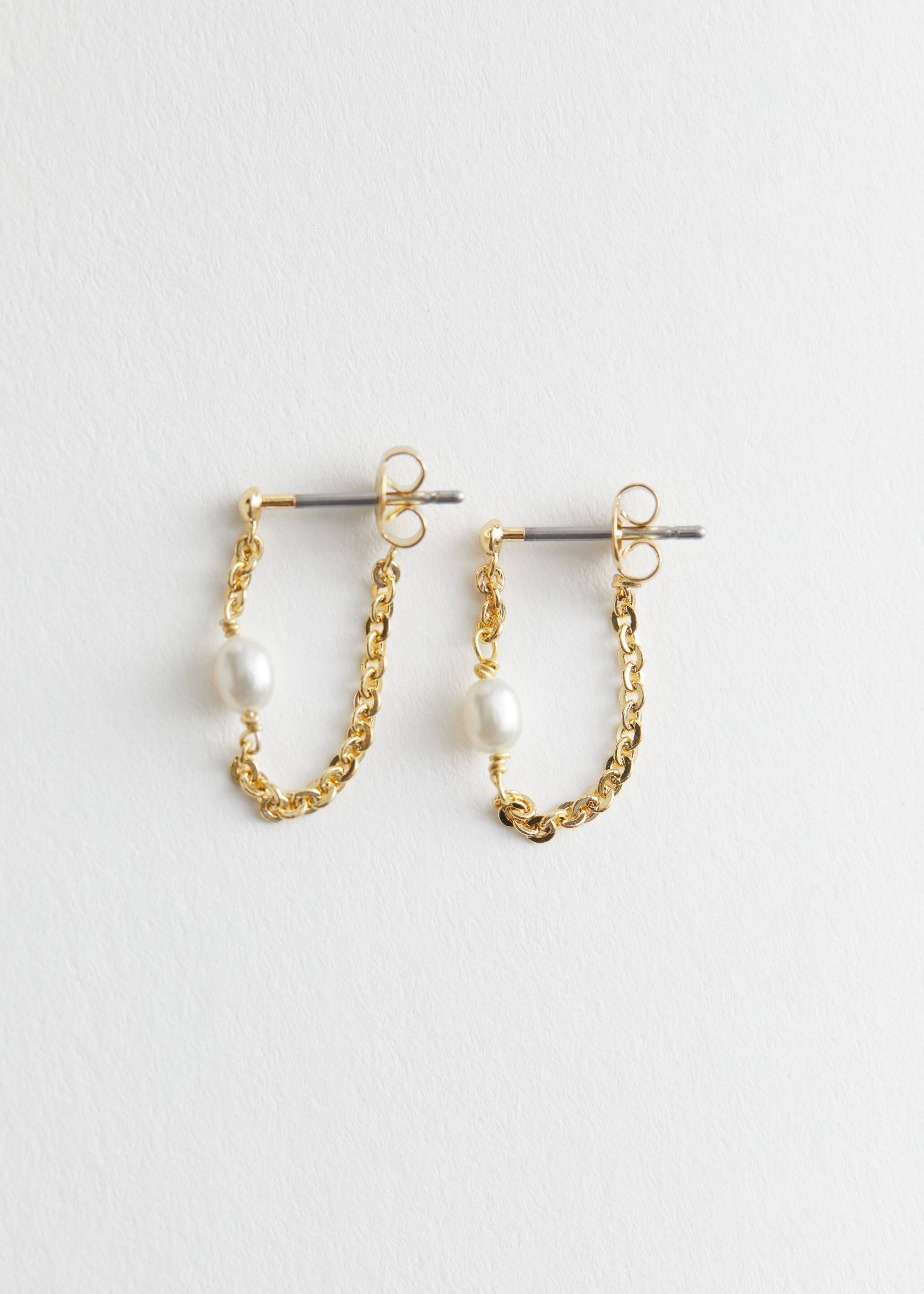 Pendientes de cadena con colgante de perlas - Color dorado - Bodegón