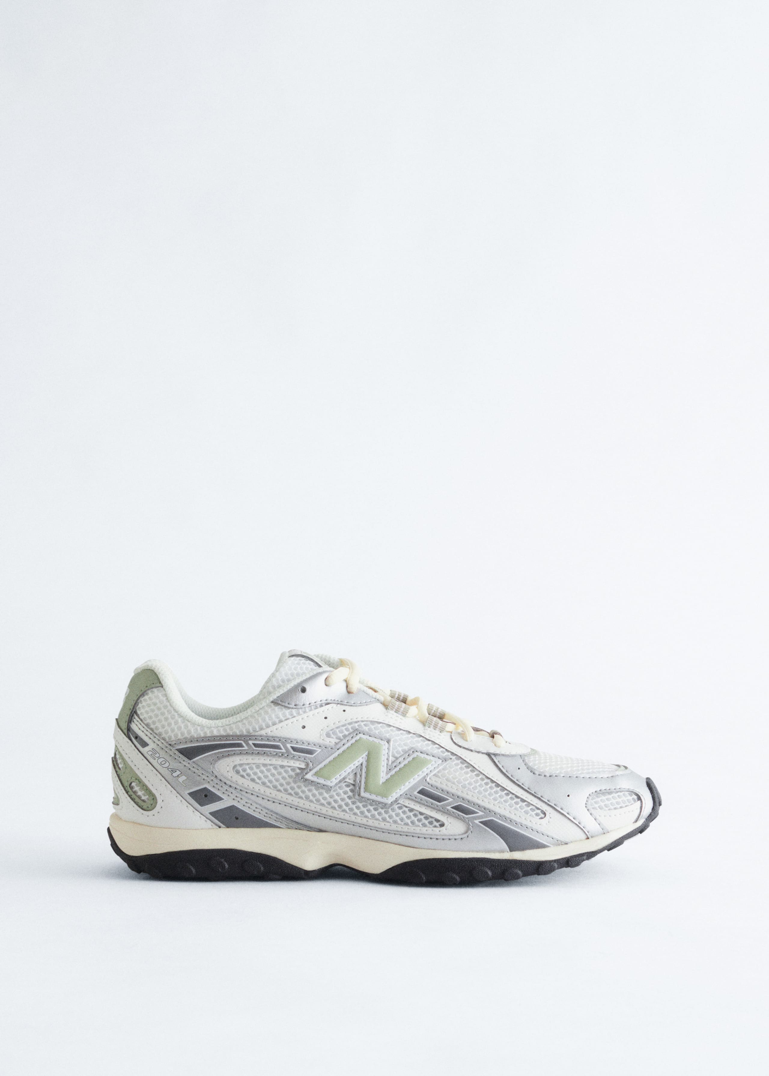 Image of New Balance 204L Sneakers