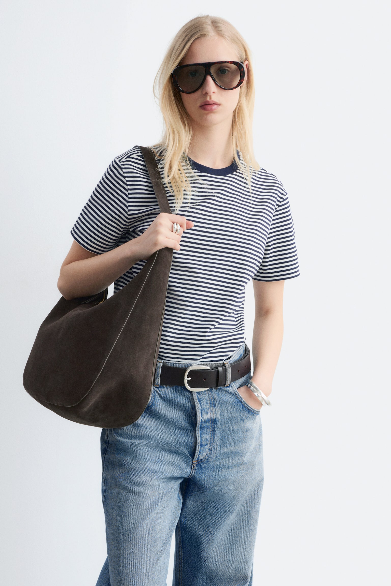 Bavlněné tričko s kulatým výstřihem - Námořnické/Bílé Pruhy/Tmavě hnědá/Světle růžová/Světle Modrá/Růžovo-Hnědé Pruhy/Lila/Bílá/Žlutá/Černá/Červená - 2