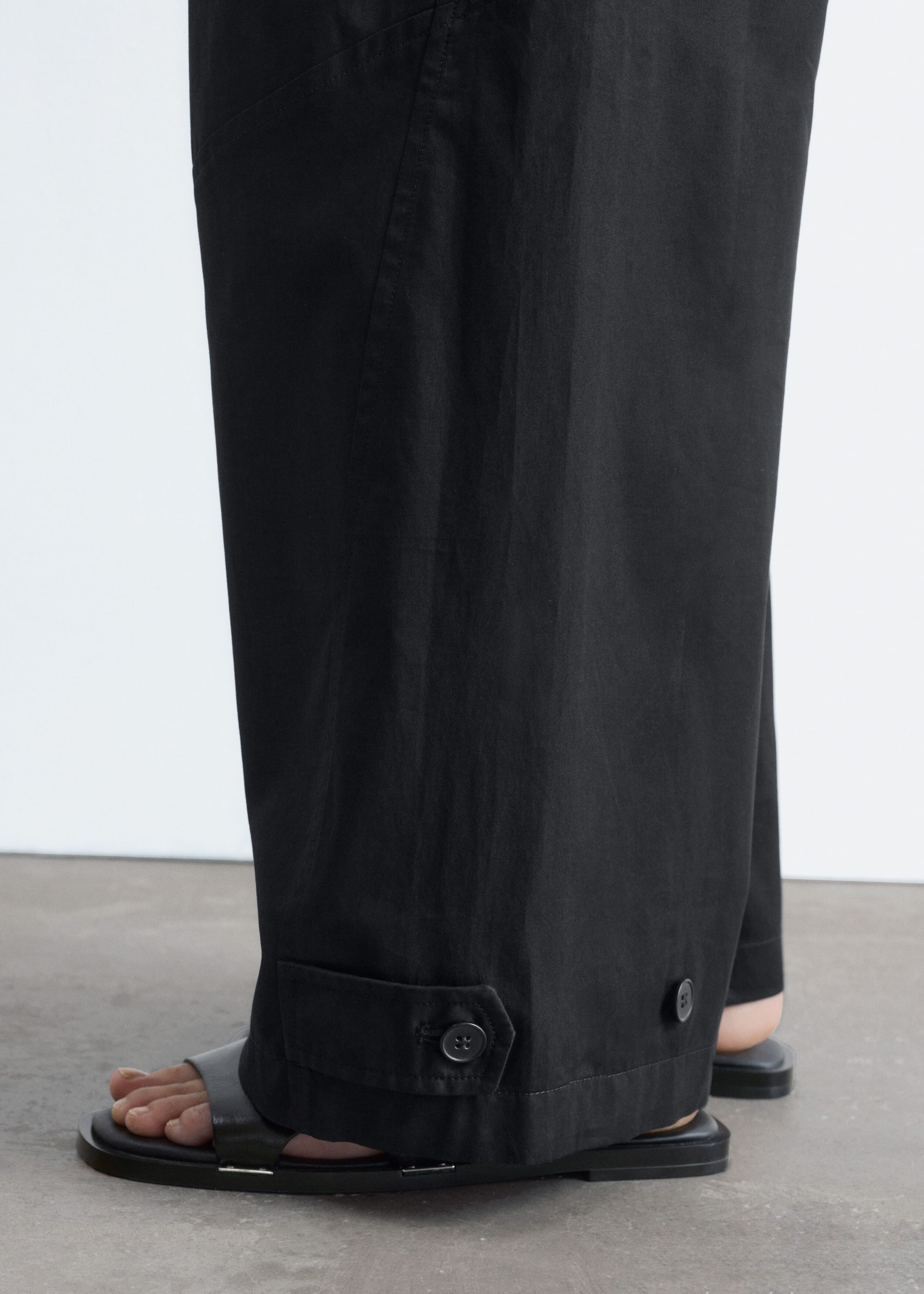 Pull-On Parachute Trousers - Black - Lookbook