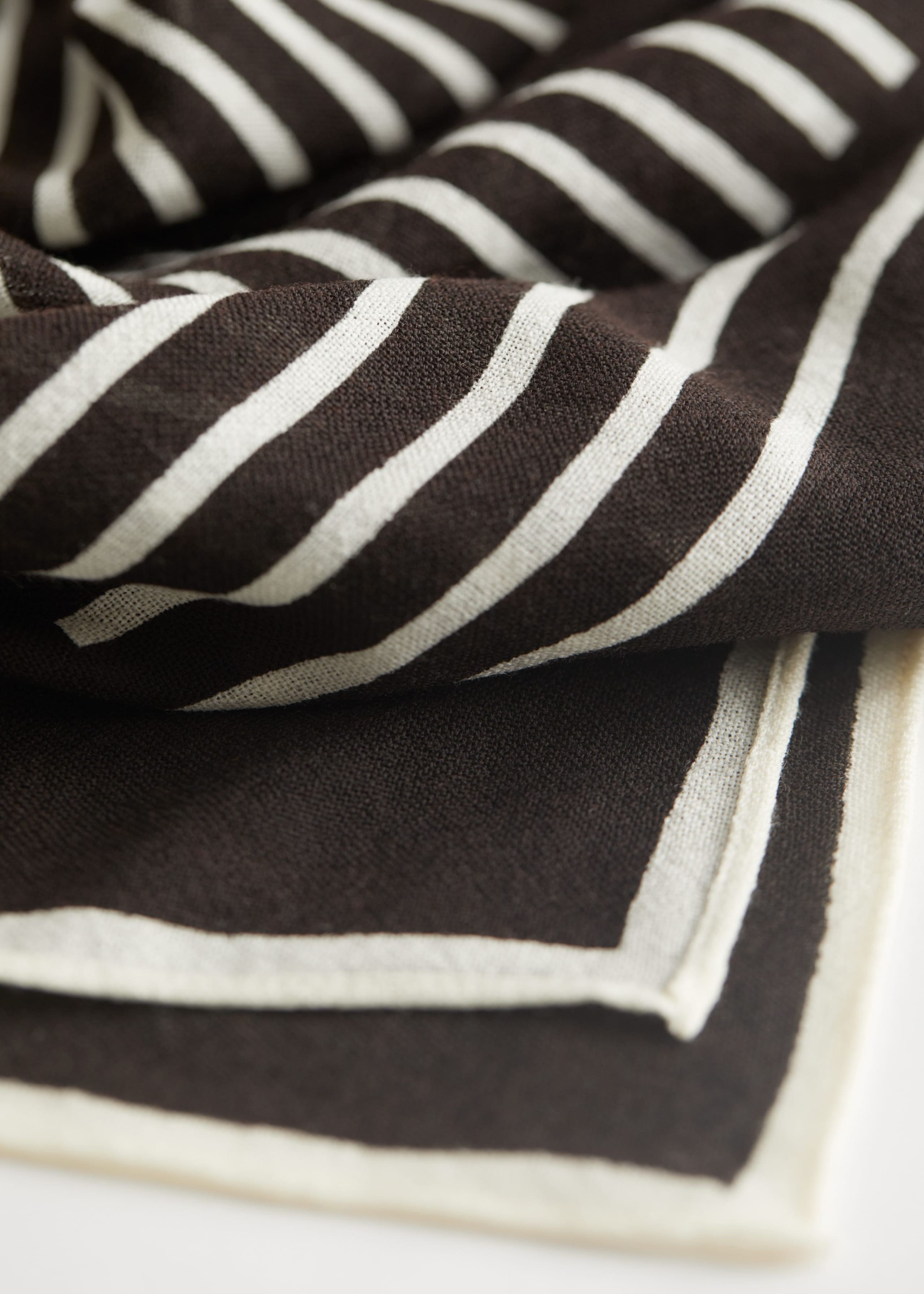 Striped Light Wool Scarf - {{variantName}} - Descriptive Detail