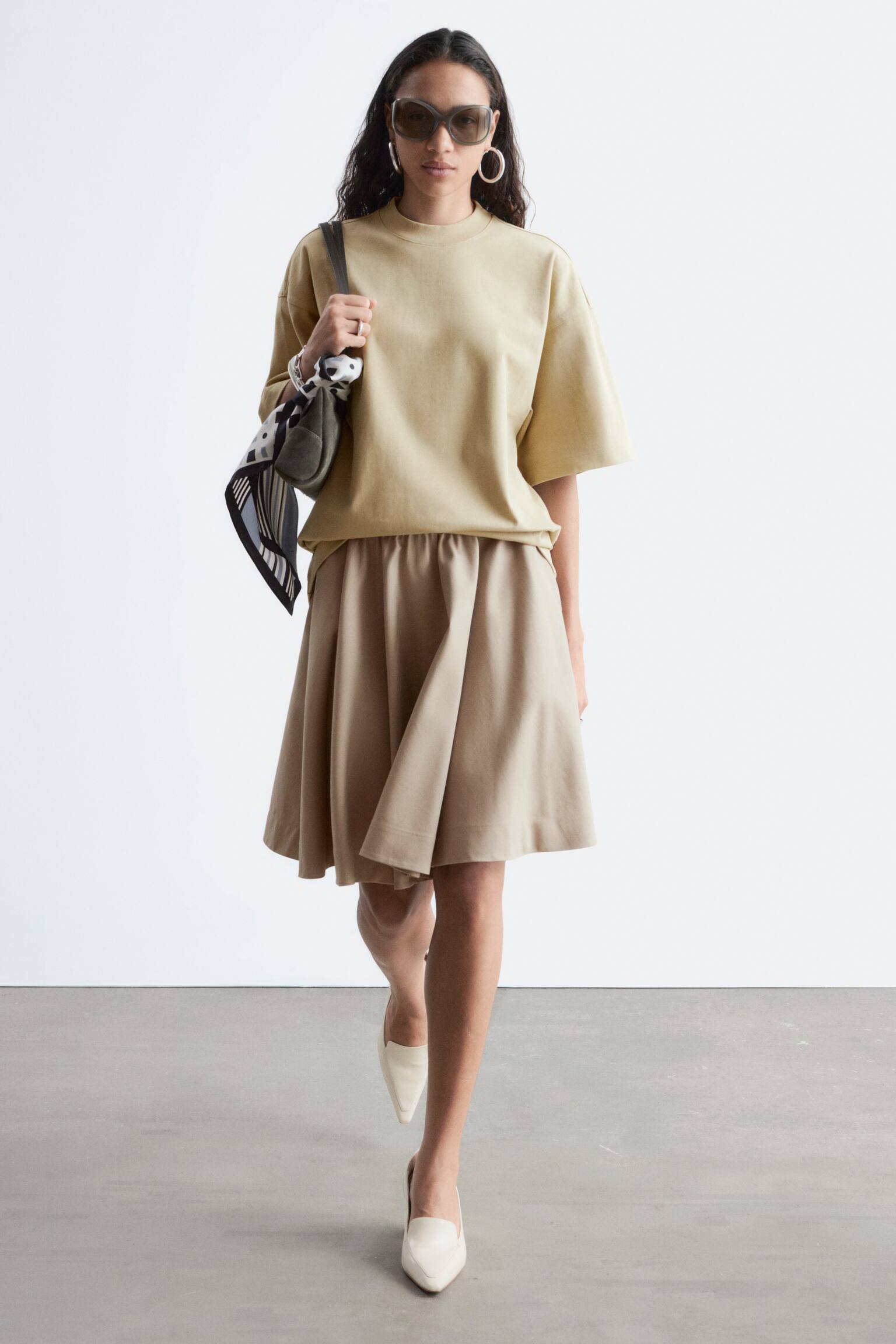 Oversized katoenen T-shirt - Muted Yellow/Off-White - 7