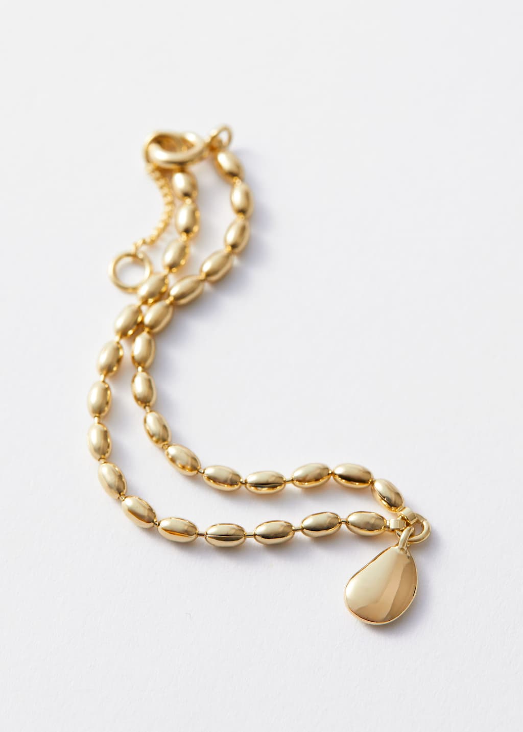 Pulsera de eslabones estilo guijarro - {{variantName}} - Detalle descriptivo
