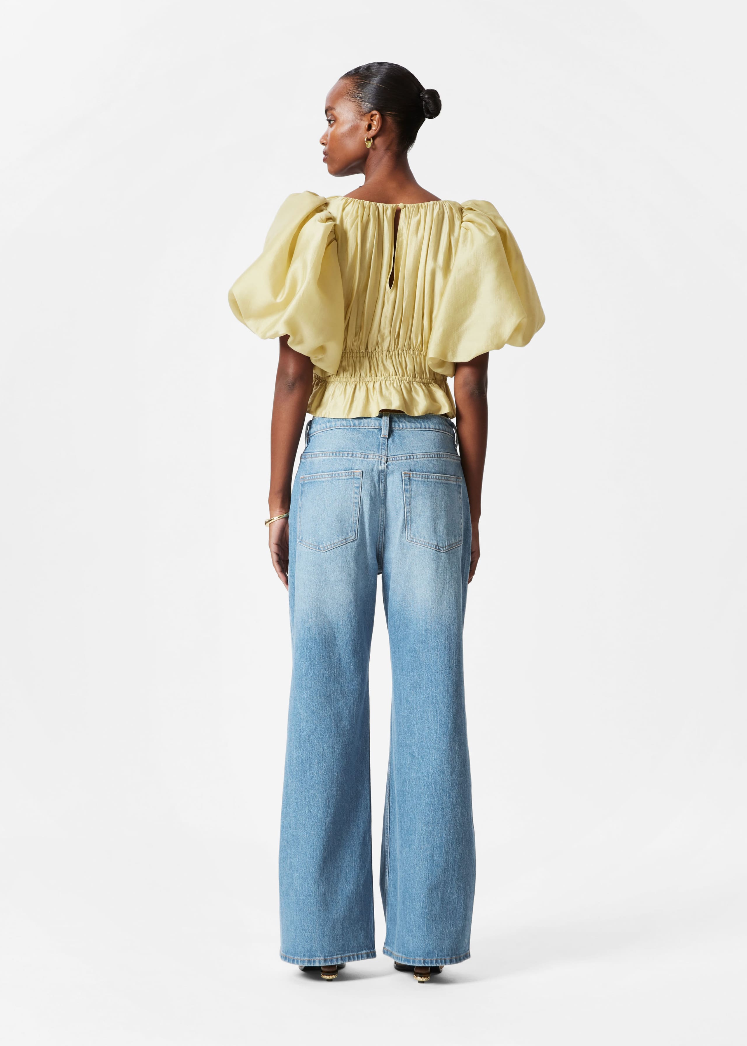 Blusa con maniche a palloncino e ruche - Bianco/Pois grigi - Lookbook