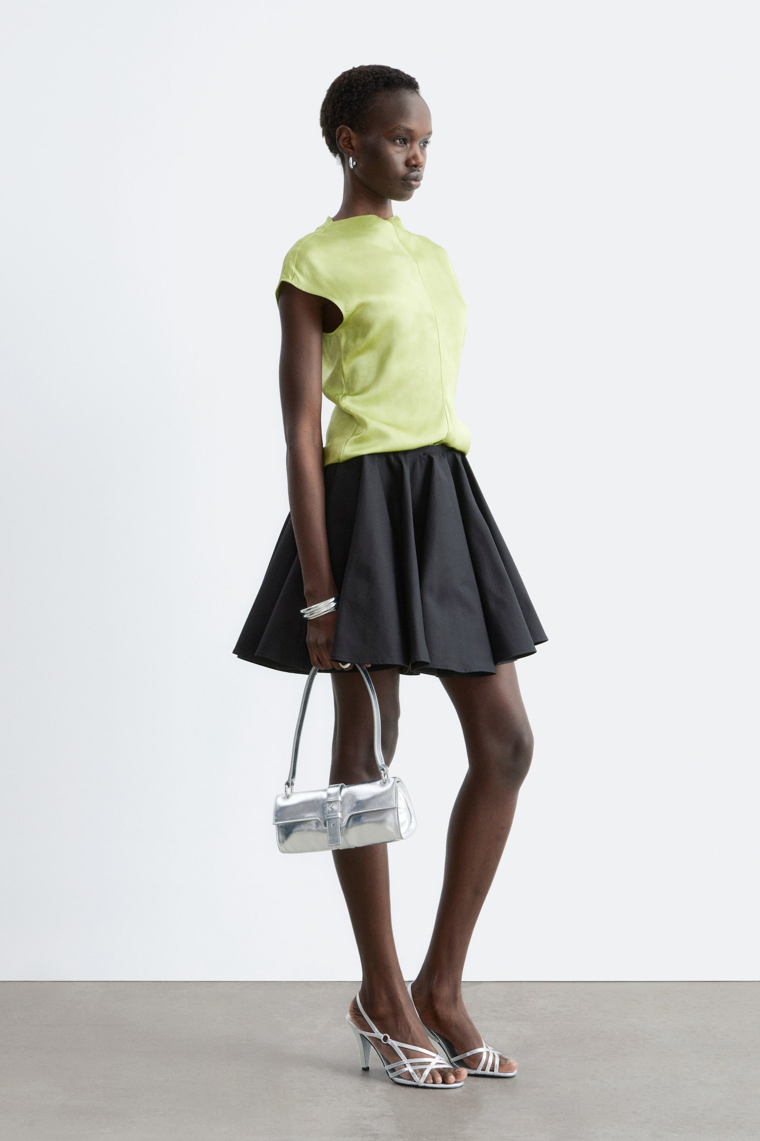 Textured Viscose Sleeveless Top - 4