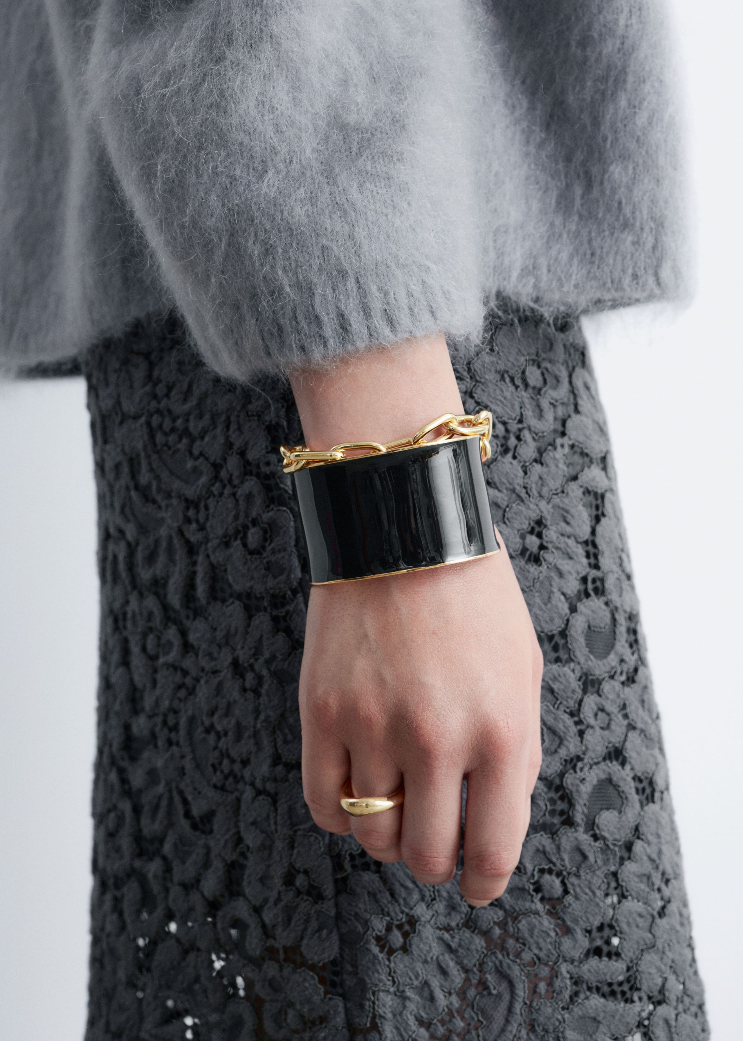 Image of Brazalete abierto en dos tonos