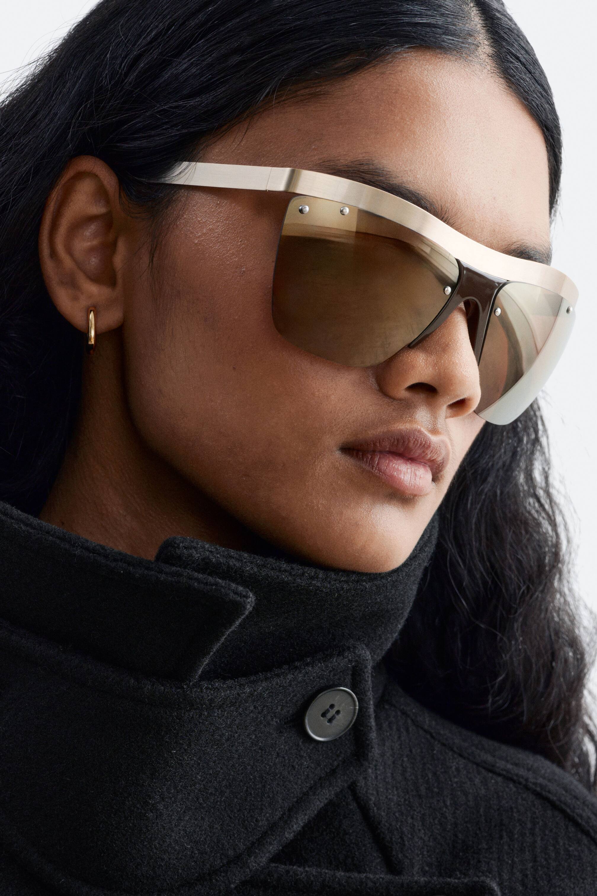 Größeres Bild ansehen: Schild-Sonnenbrille - Helles Gold - Ladies | H&M DE 1