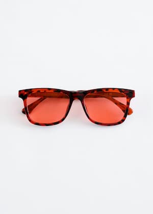 Dark Red/Tortoise