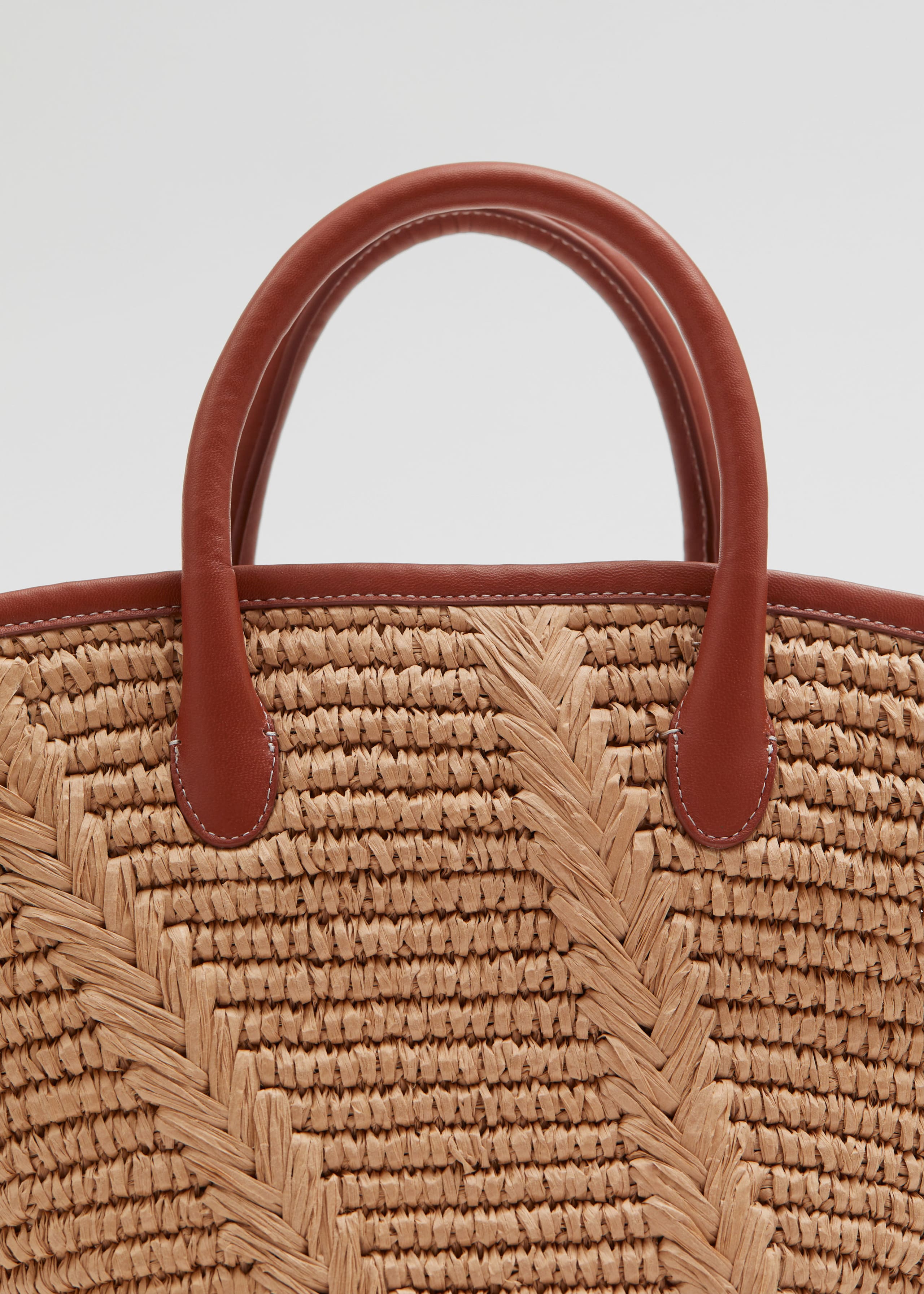 Leather-Trimmed Straw Tote - {{variantName}} - Descriptive Detail
