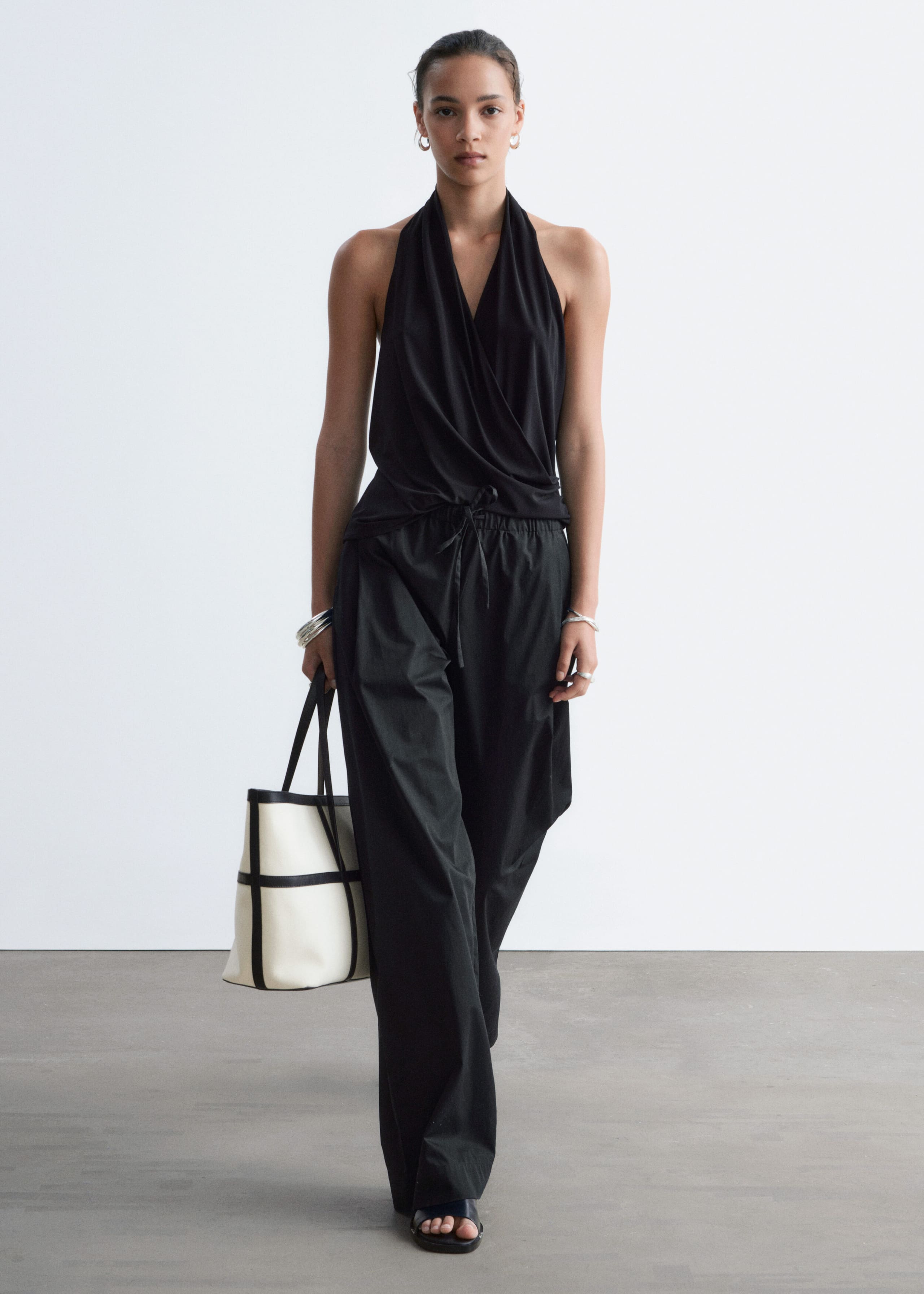 Haut drapé à dos nu - Noir - Lookbook