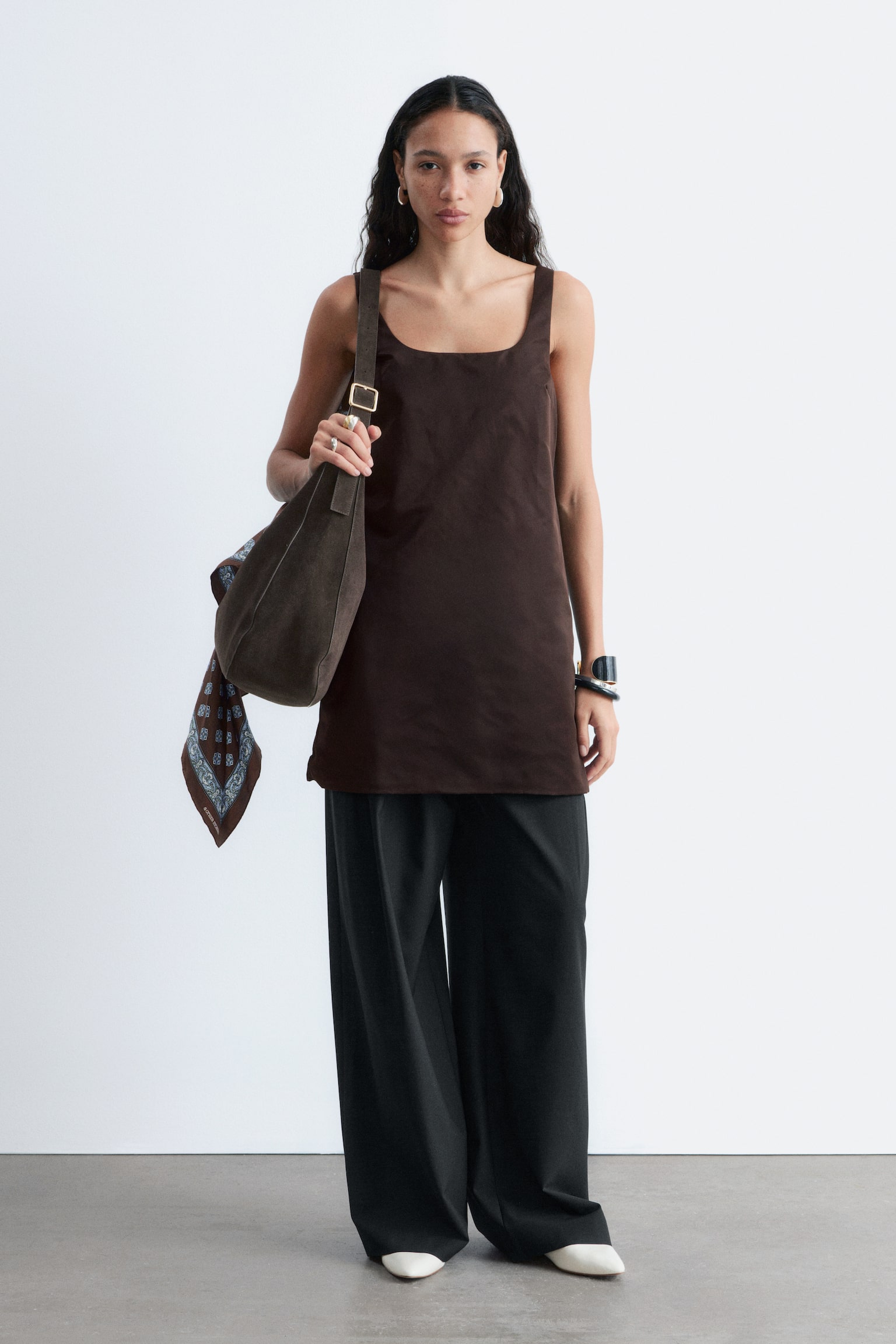 Mini abito scultoreo con coulisse - Marrone scuro - 1