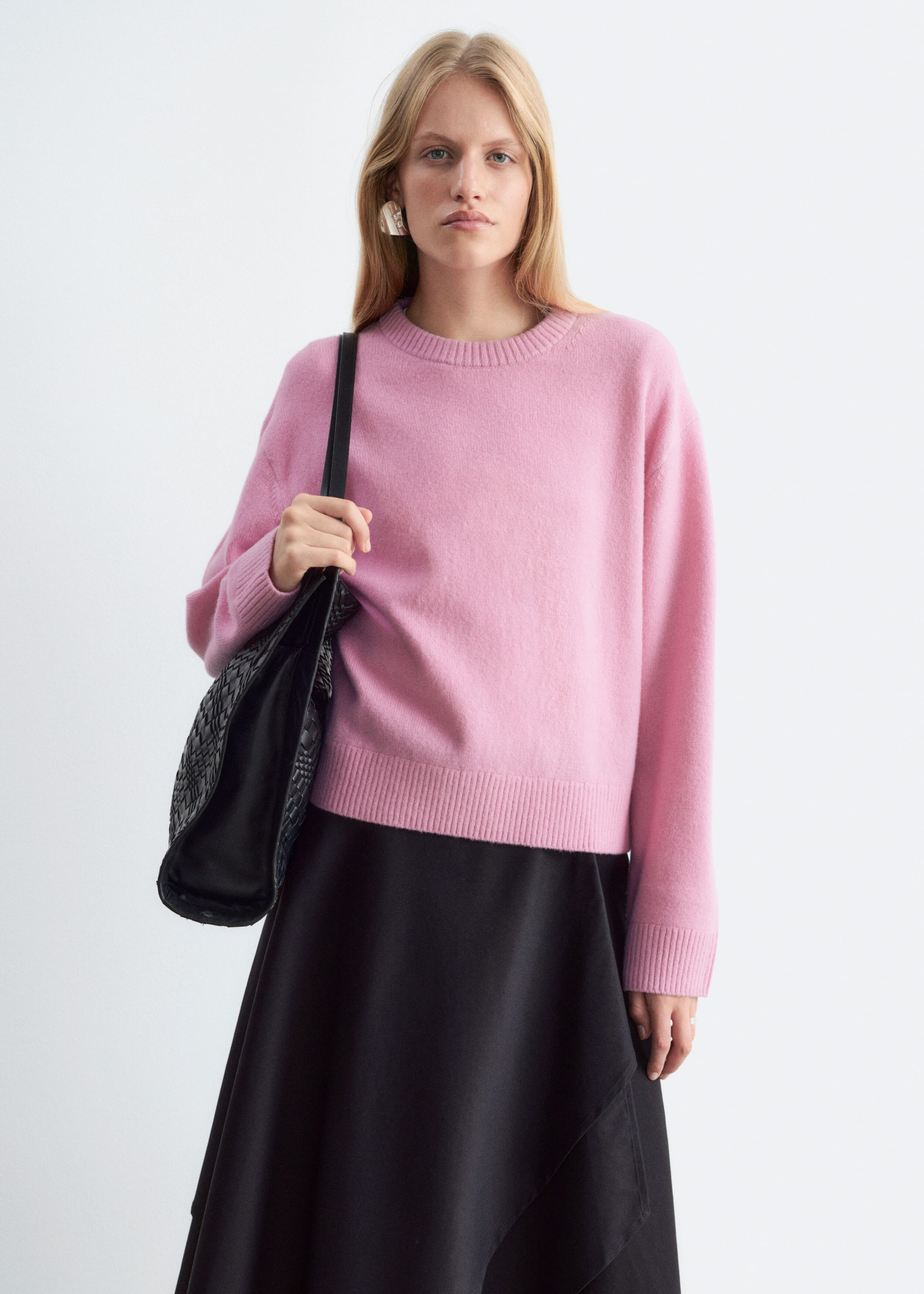 Kastenförmiger Strickpullover - Dunkelbraun - Lookbook