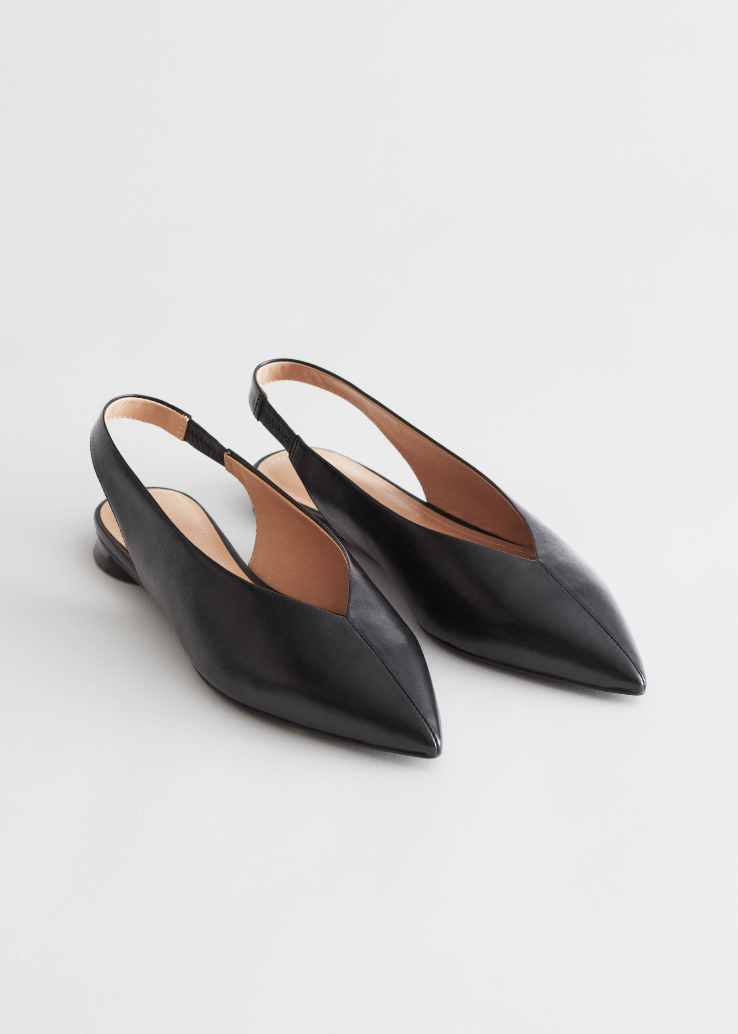 Pointed Leather Ballerina Flats - Black - Natura morta