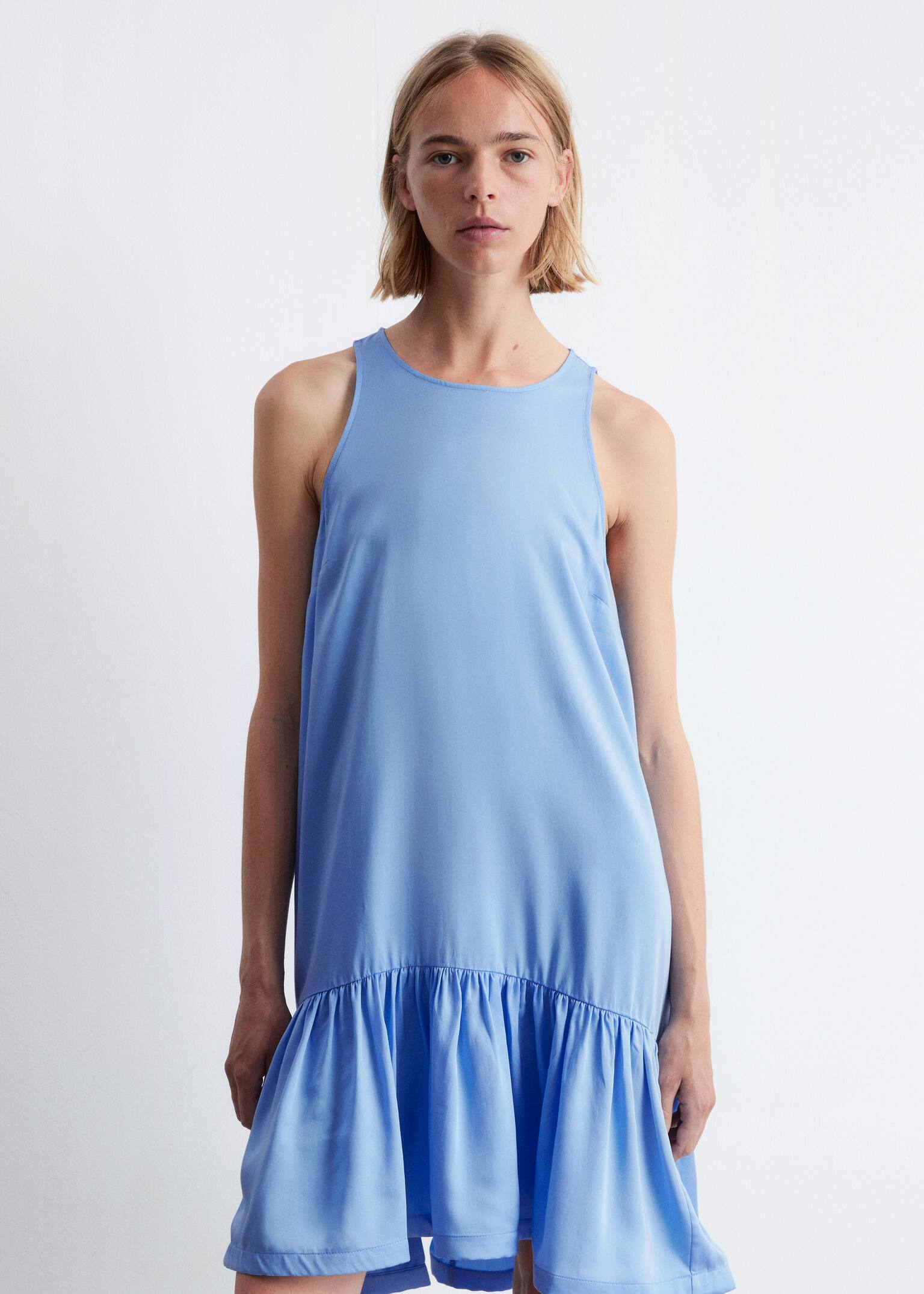 Minivestido con volantes - Celeste/Negro/Estampado rosa - 7