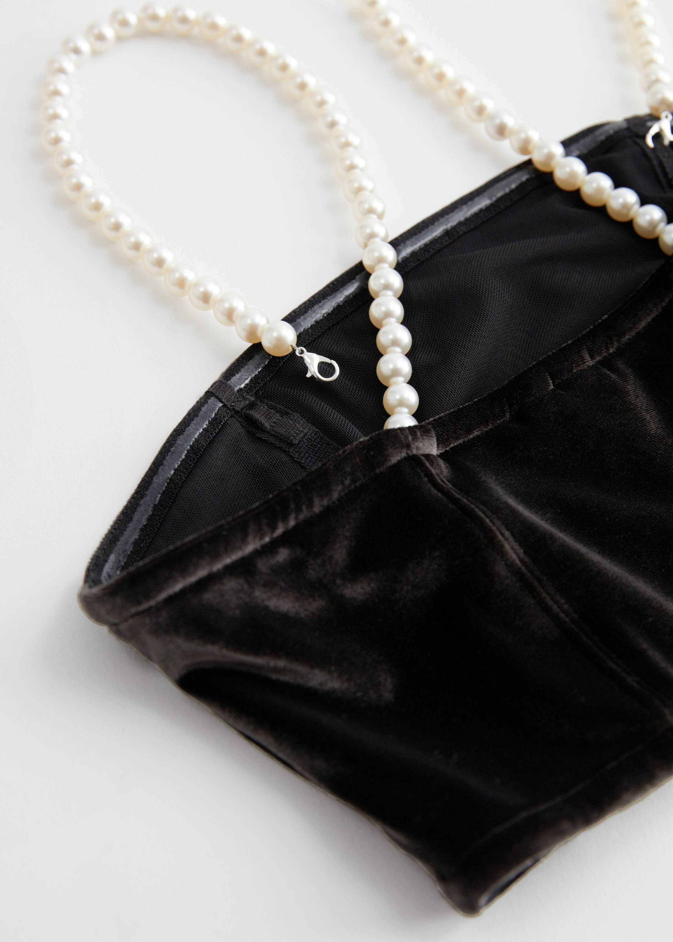 PearlStrapBustier - {{variantName}} - Detalle descriptivo