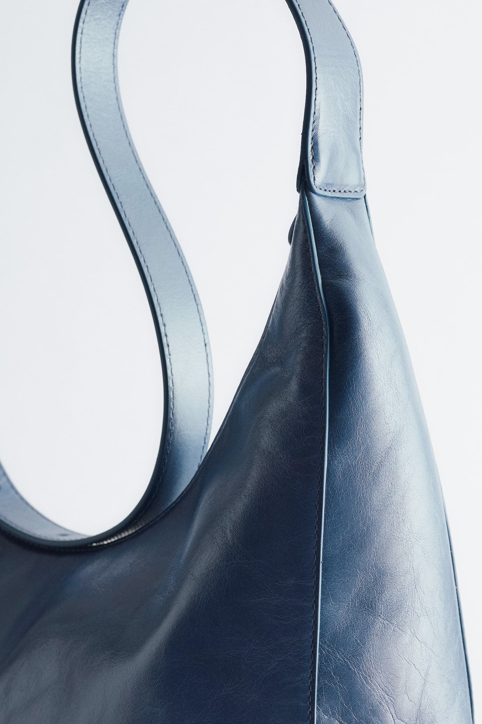 En crossbody-taske i halvmåneform - Dusty Blue/Mintgrøn/Beige/Mørkebrun - 4