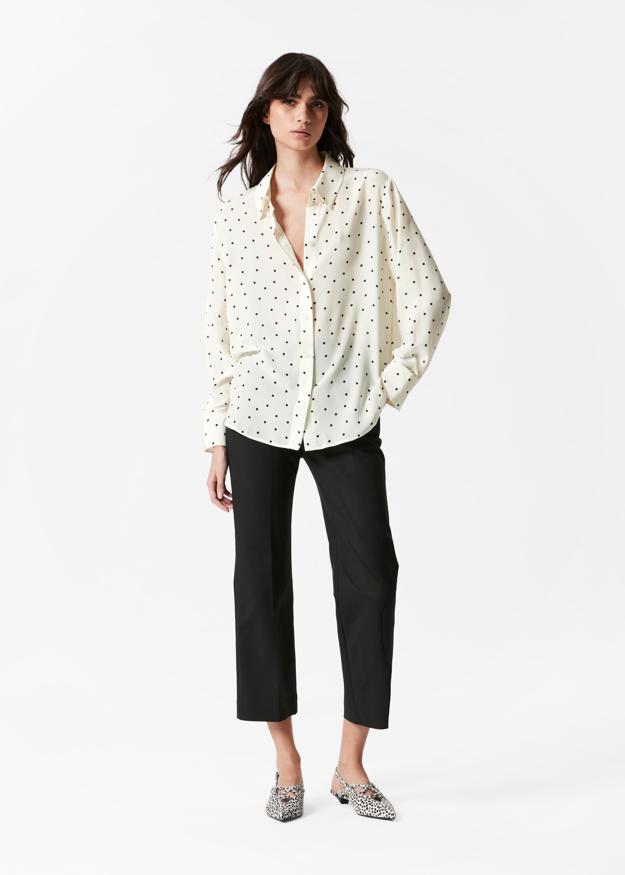 Größeres Bild ansehen: Seidenbluse - Weiß/Gepunktet - Ladies | H&M DE 3
