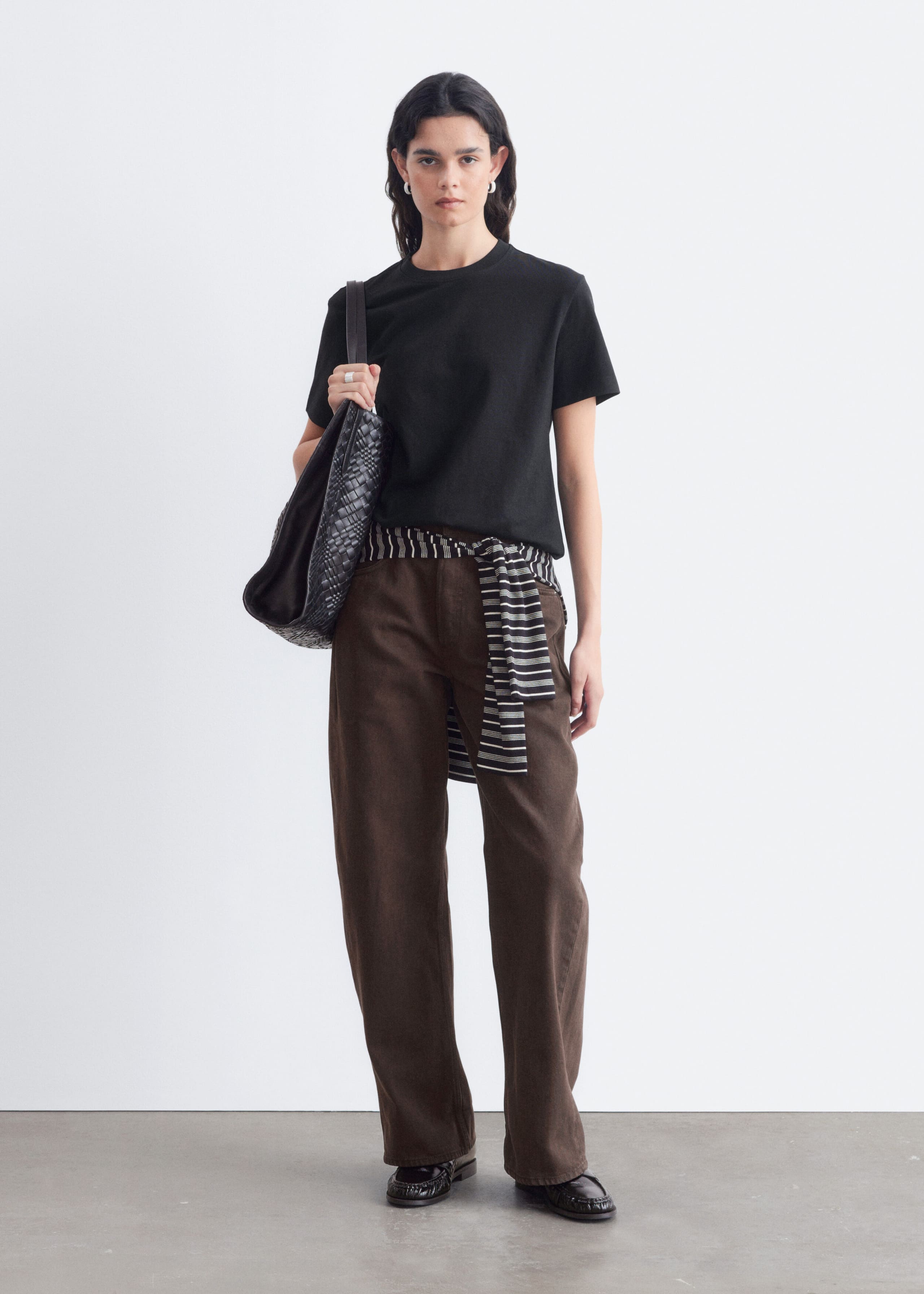 T-shirt en coton à col rond - Noir - Lookbook